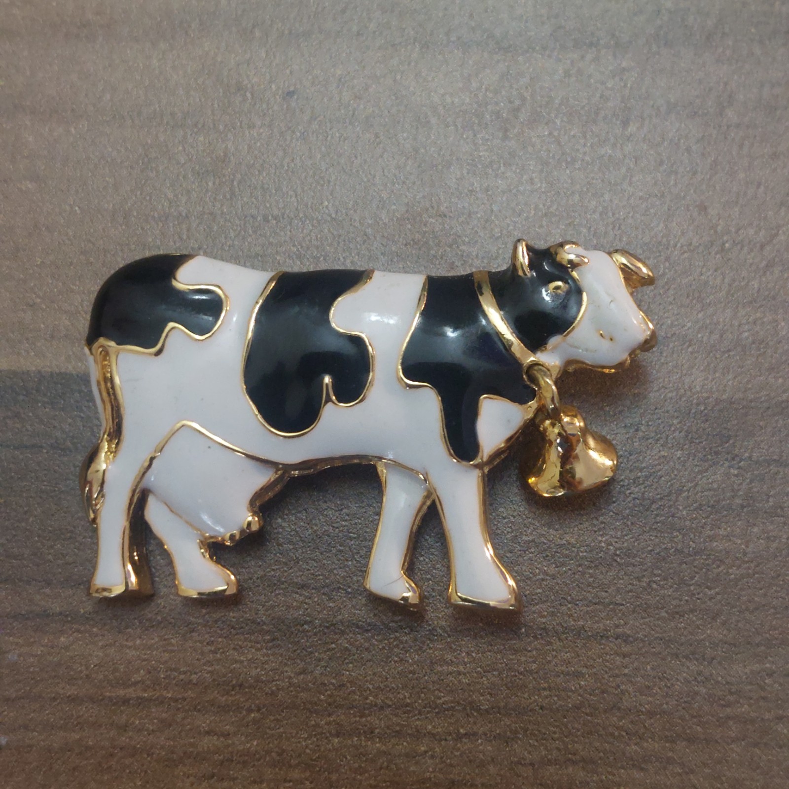 Vintage Estate Costume Jewelry Enamel Cow Pin Brooch with Bell