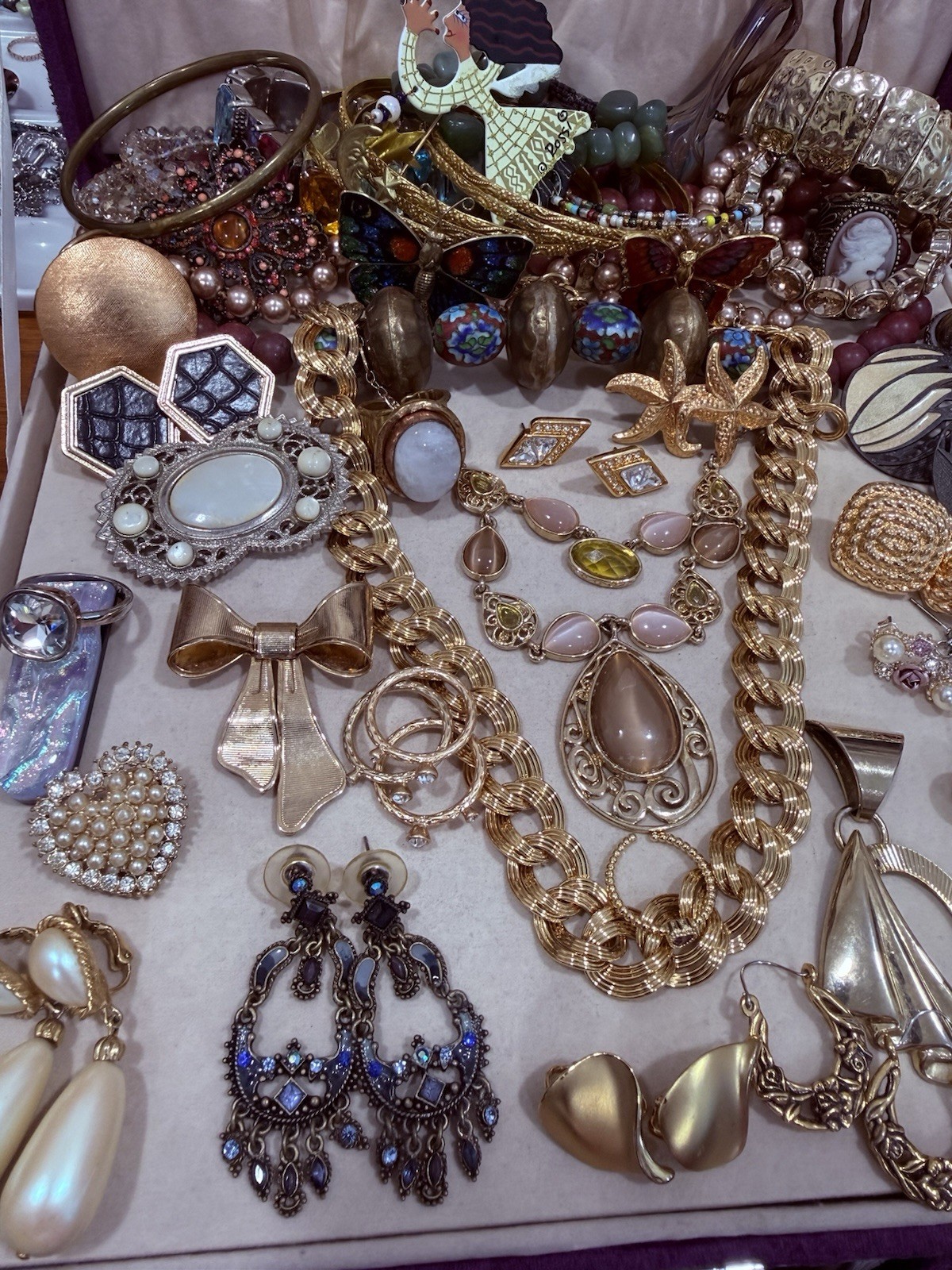 Vintage Estate Costume Jewelry Lot! AVON, MONET and more!