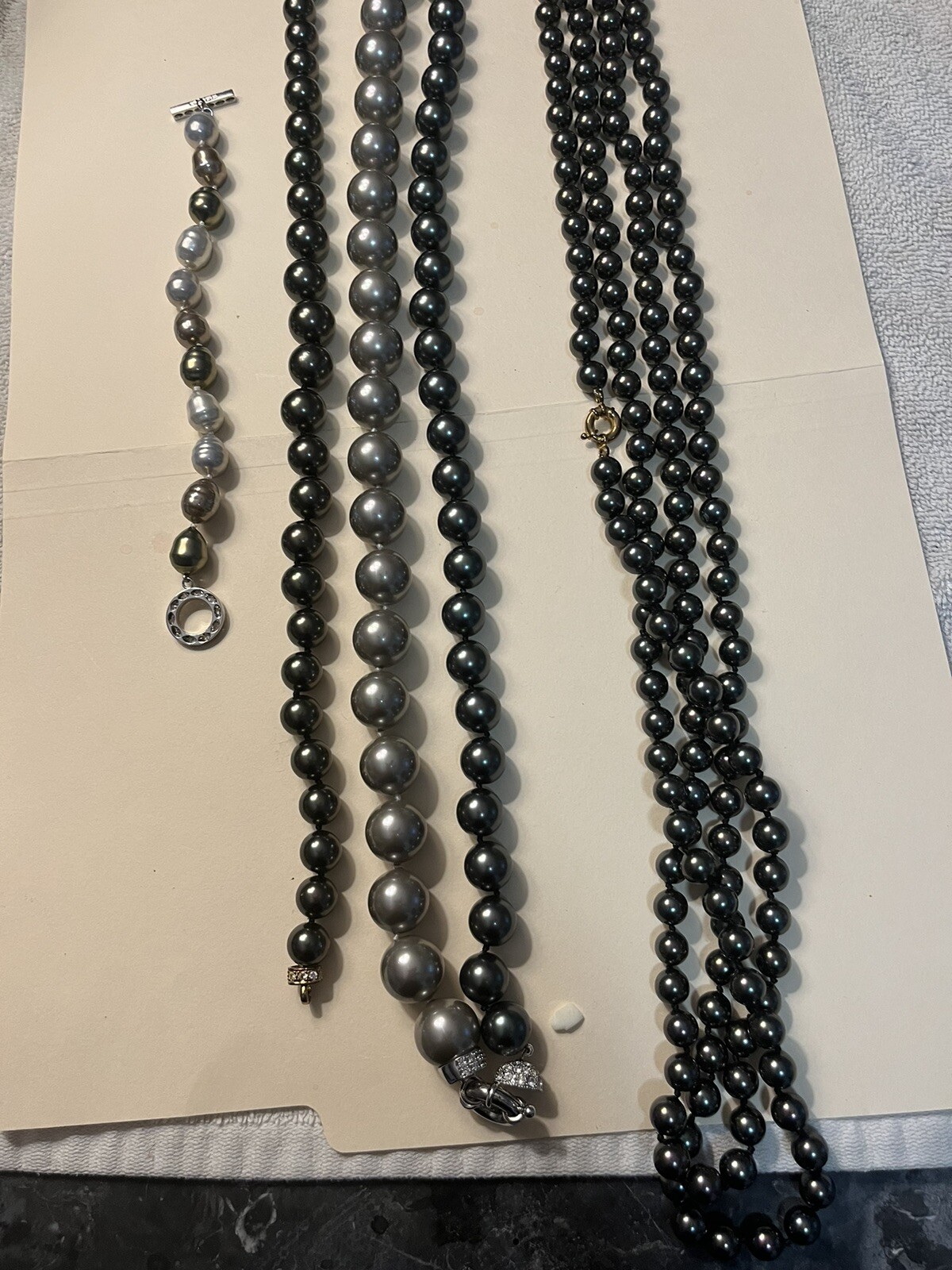 HSN Lot Of Faux Pearl Necklaces 4 And 1 Bracelet