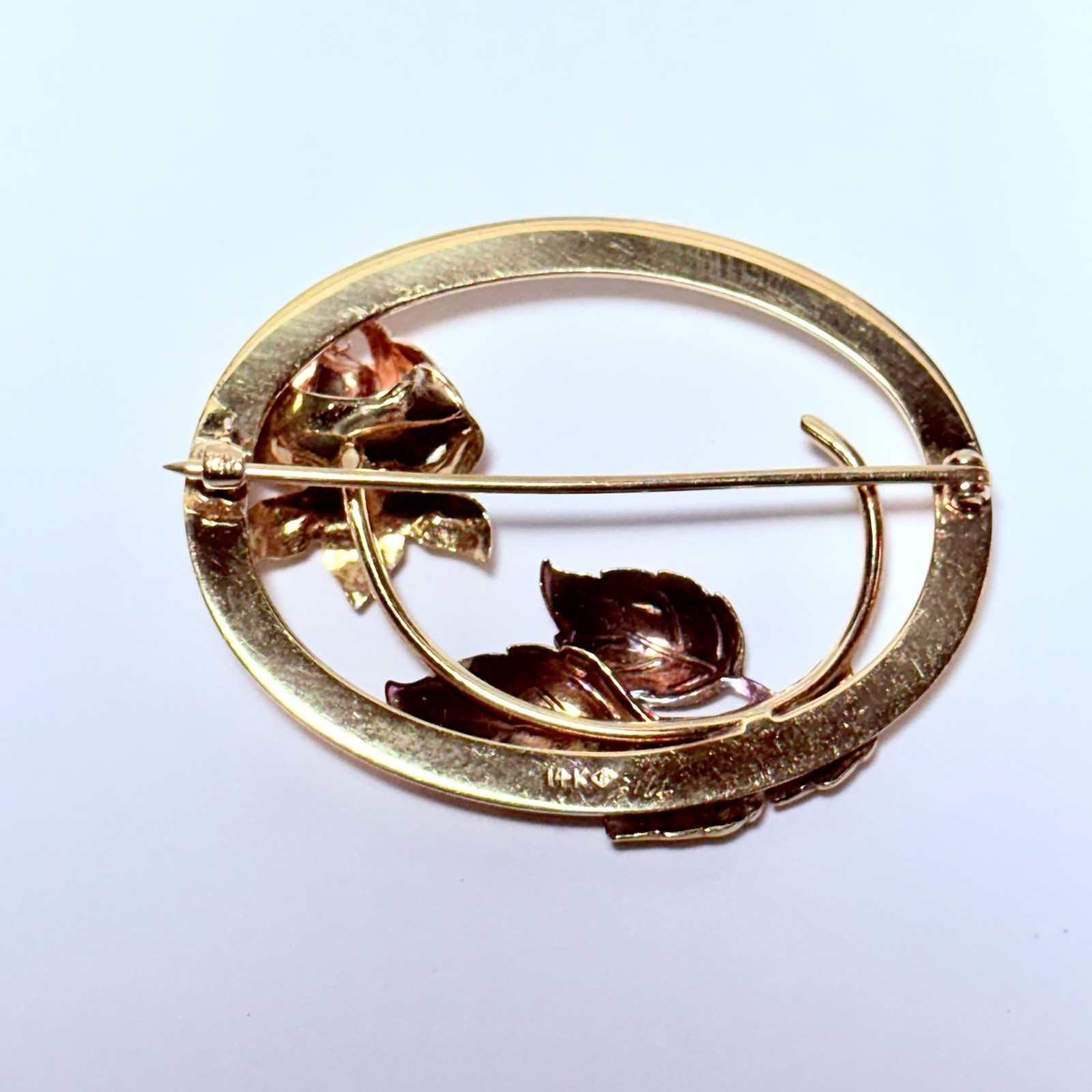 Vintage 14K Two-Tone Gold Rose Flower Leaf 39mm Open Oval Brooch Pin 5.5g