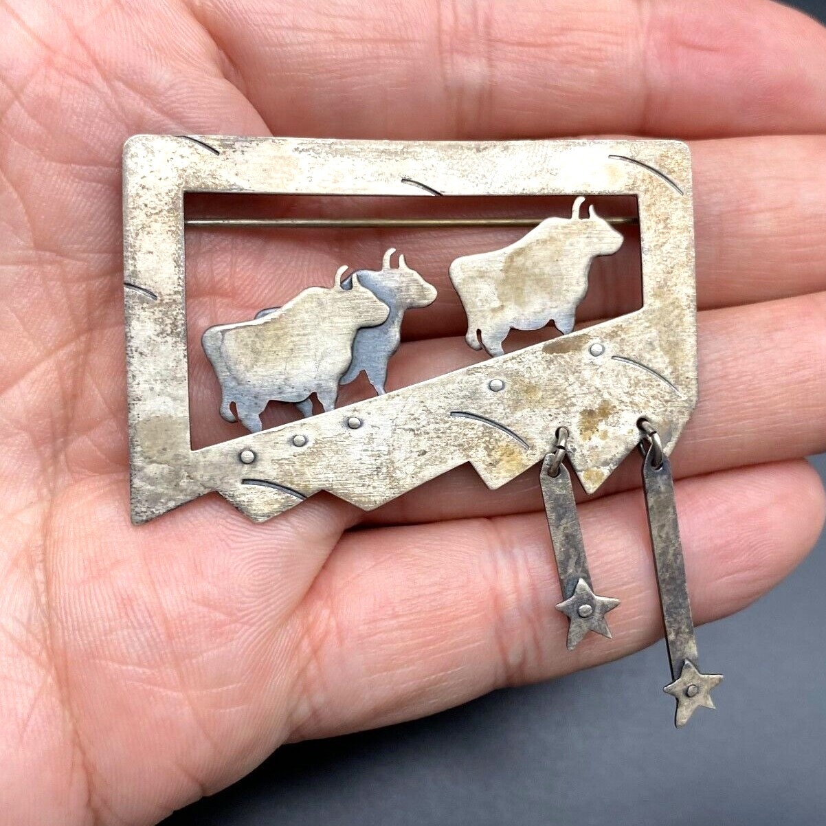 Vintage Modernist Ruth Susan Mahlstedt Cow Stars Sterling Silver Pin Brooch