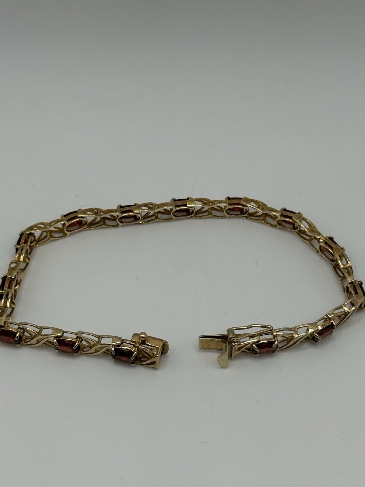 Vintage 10k Yellow Gold Red Garnet Tennis Bracelet 6.75” 9.22g