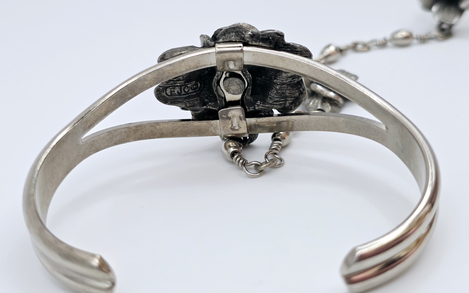 Vtg EJC Silver Tone Rose Floral Slave Bracelet Chain Ring Set Hand Harness Cuff