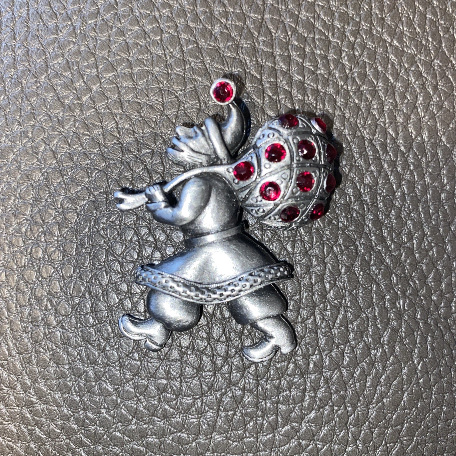 Vintage 1940’s Elf w/ Lattice Sack Brooch – Red Rhinestones Pewter Excellent