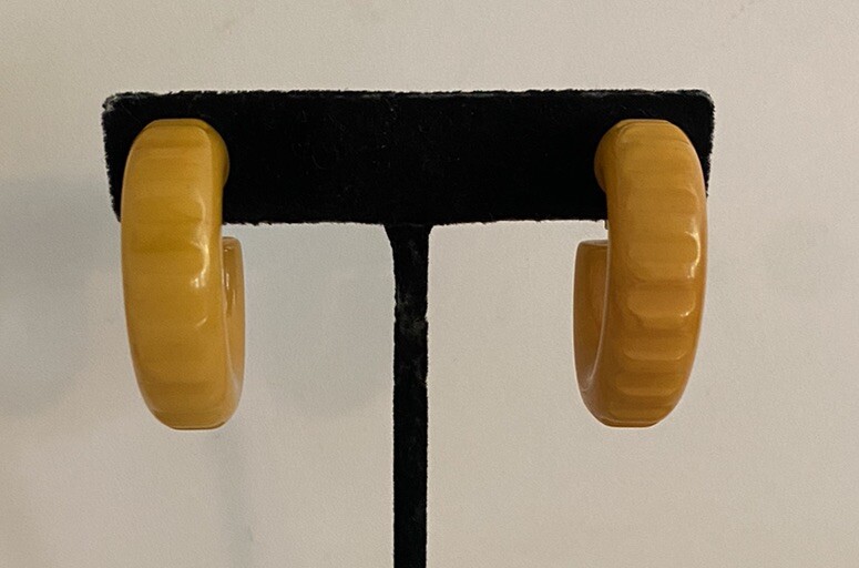 Vintage Butterscotch Bakelite Carved Hoop Adjustable Clip On Earrings