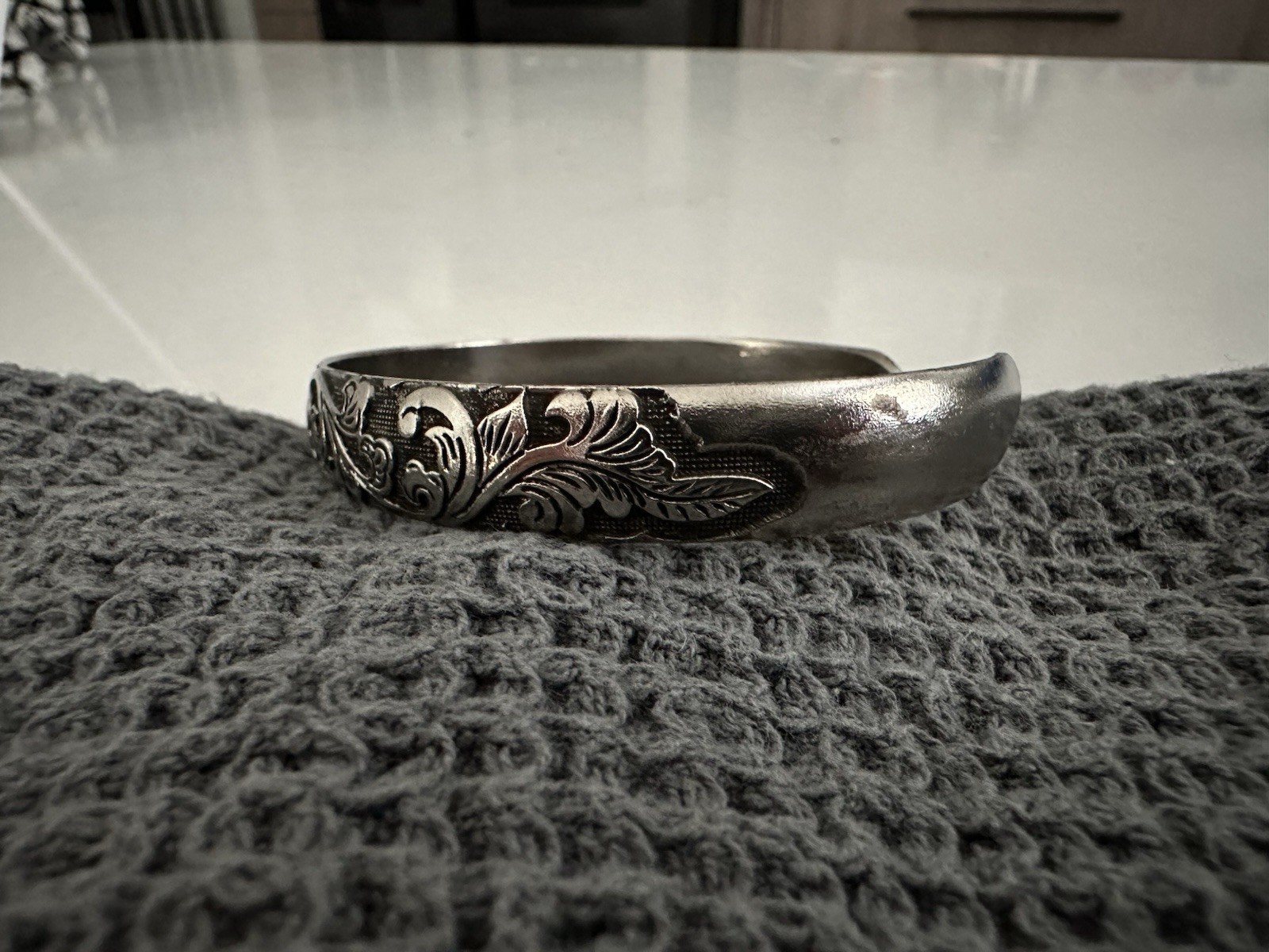 Sterling Chinese Floral Cuff Bracelet 1cm Wide Antique Vtg Fine Silver Hallmark