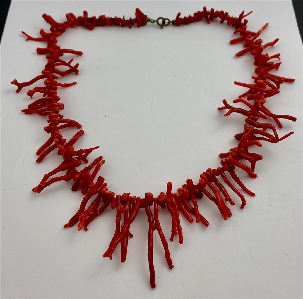 Vintage Genuine Red Branch Coral Beads Graduated Necklace 19″ Long