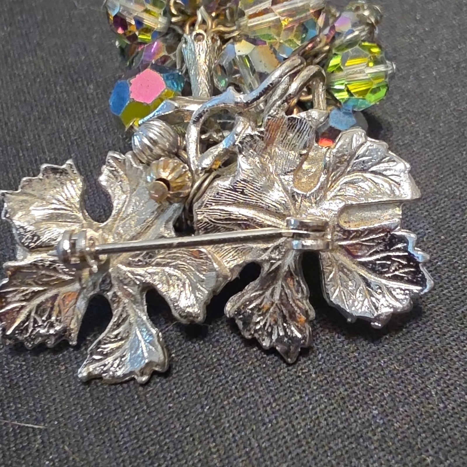VTG Juliana DeLizza Elster Aurora Borealis Crystal Grape Cluster Brooch Pin 39g