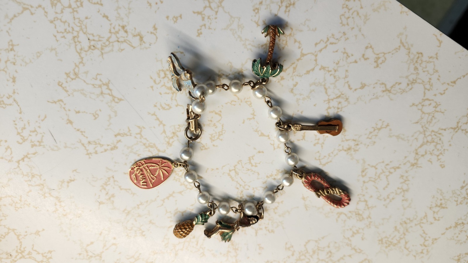 Vintage Charm Bracelet Aloha Hawaii Souvenir Faux Pearl