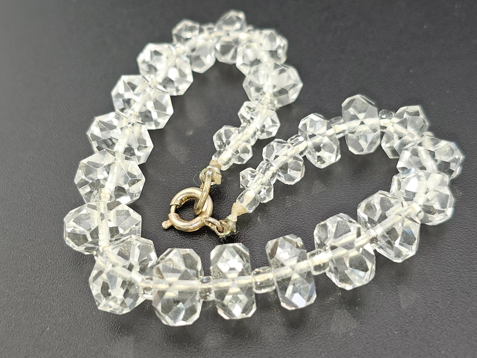 Vintage Hand Cut Faceted Quartz Rock Crystal Graduated Bead 7.25″ Bracelet