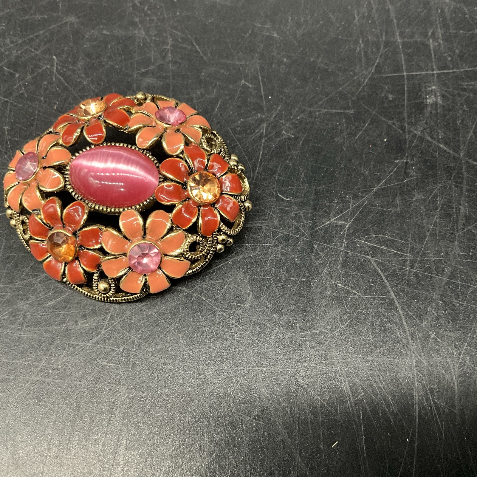 Vtg. Retro Oval Domed Enamel Rine Stone Moon Glow Cabochon Gold Tone Broch