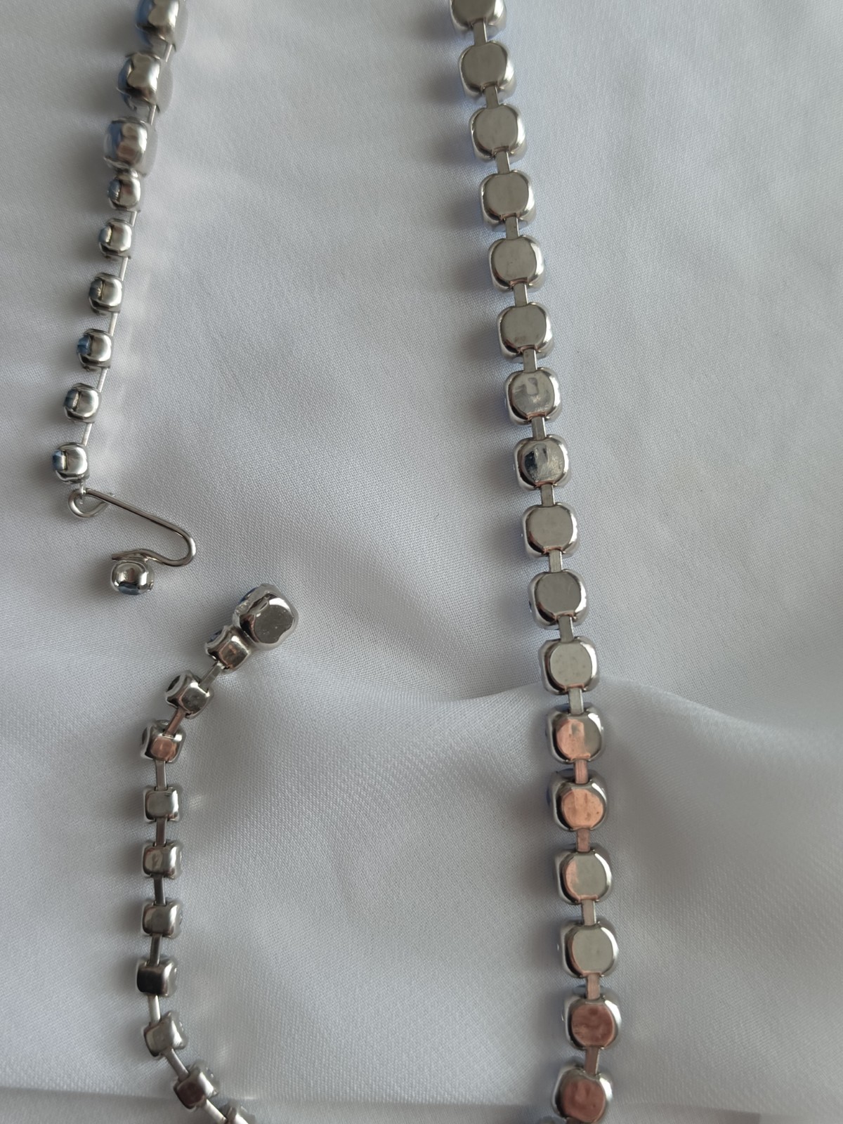 1960s Blue Moonstone Glass Rhinestone Choker Necklace 16″ Silvertone
