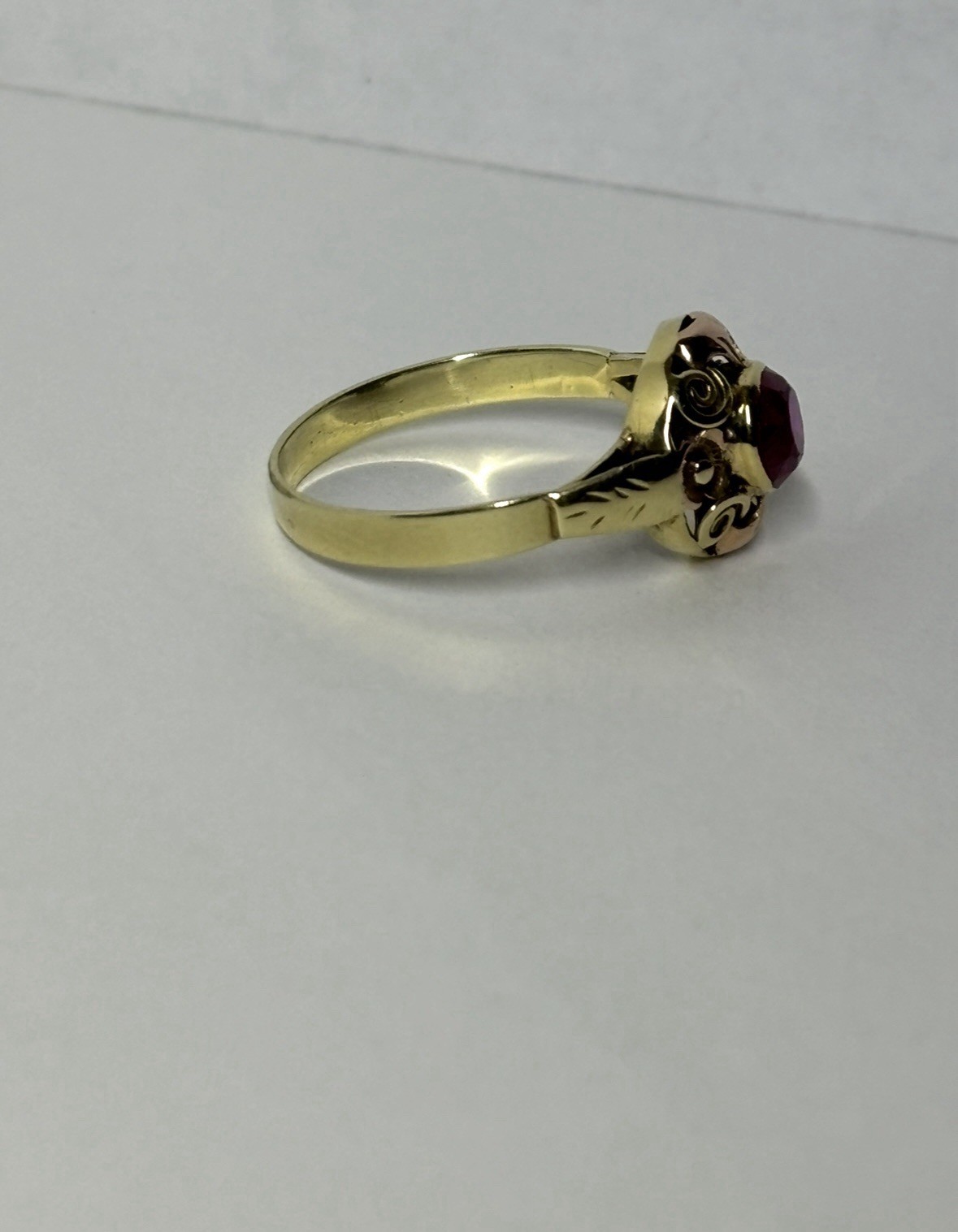 Vintage 14k Gold Ruby Ring Size 7.5 Please See All Pictures & Read Description