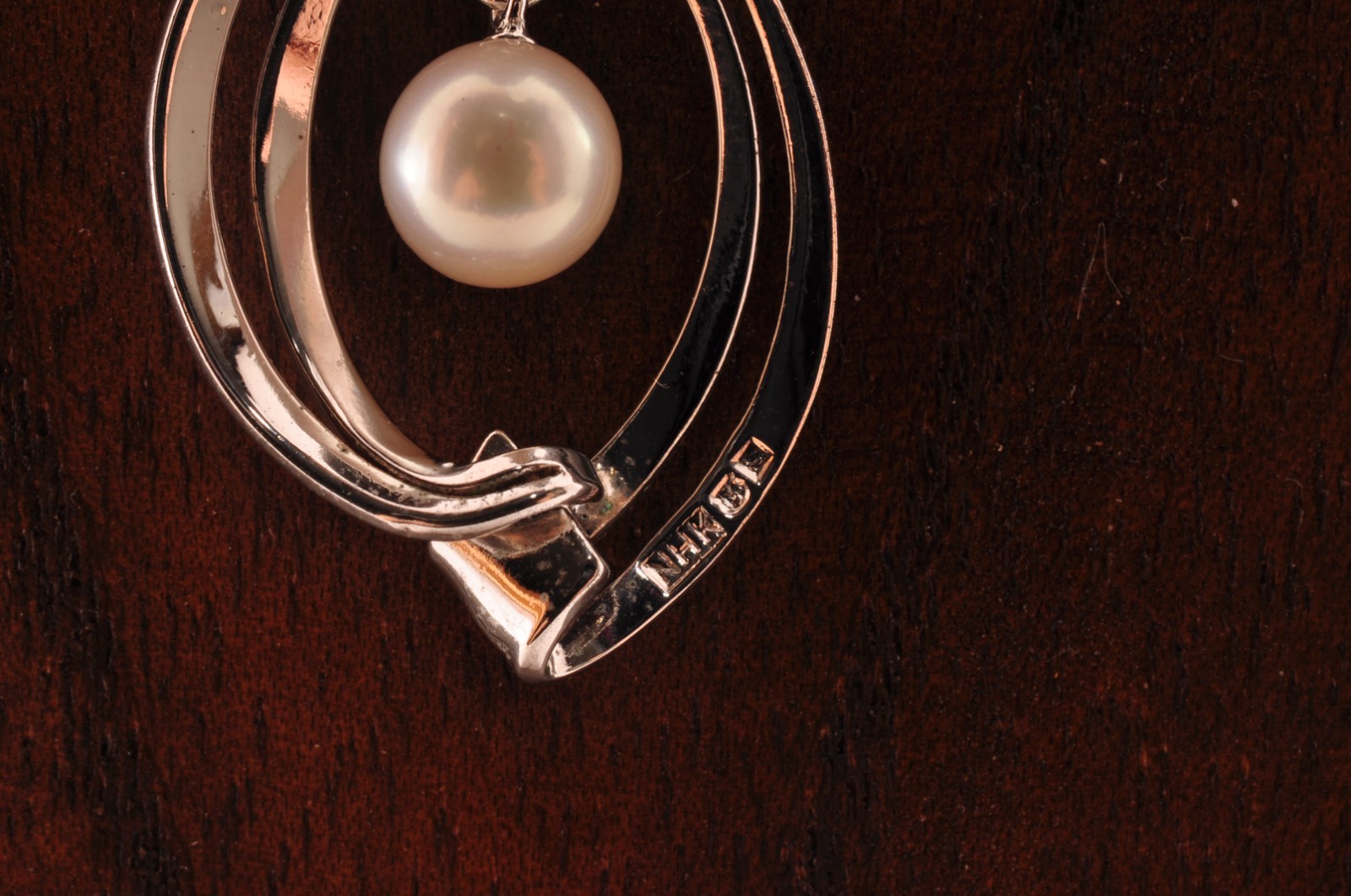 Near mint Japan brand “MIKIMOTO” Akoya pearl pendant 925 silver (total 18.0ct).