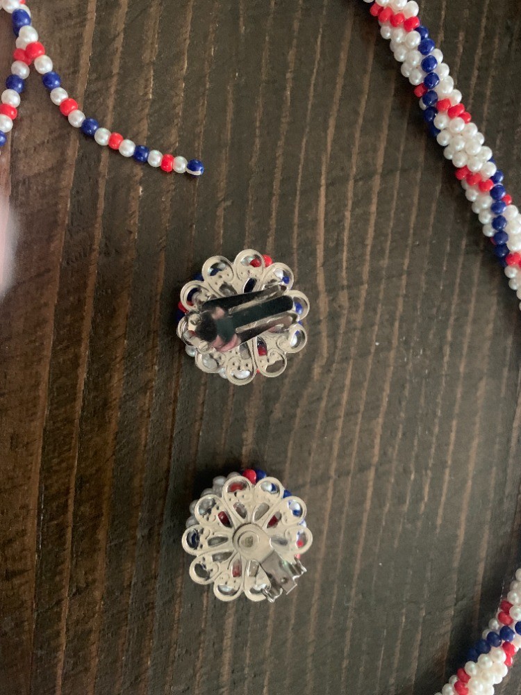 Vintage Necklace and Clip-on Earring set – red, white, blue – Beaded