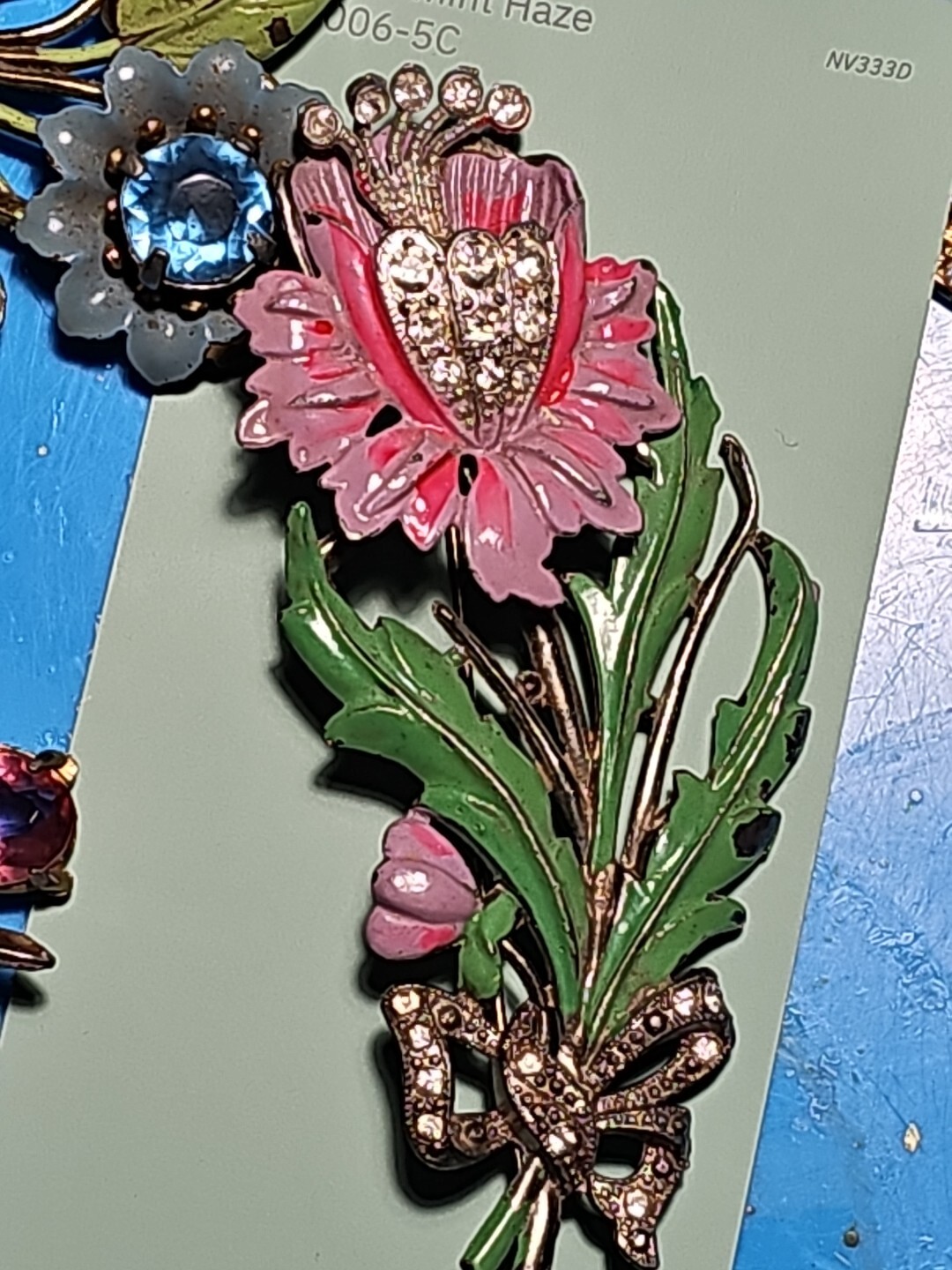Vintage Floral 1930s Pot Metal Brooch Enamel New England Glassworks