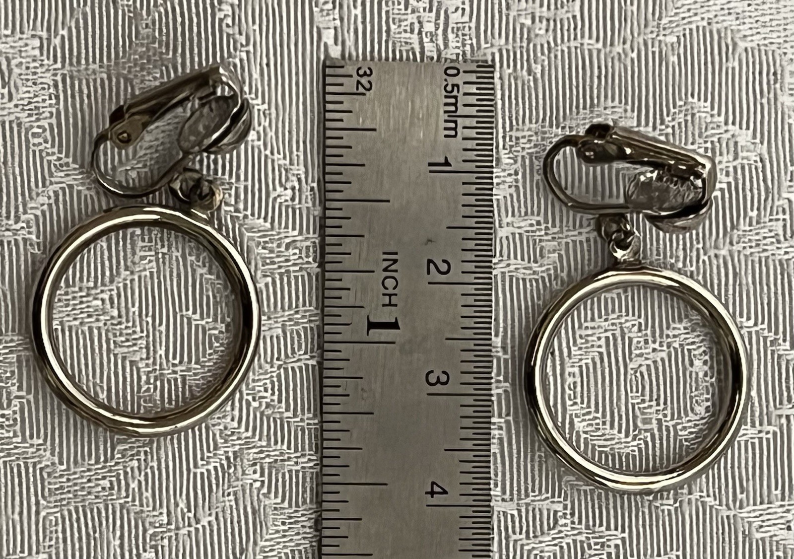 Vintage Clip On Earrings Silver Tone • Tube Circle Hoop Dangle Drop
