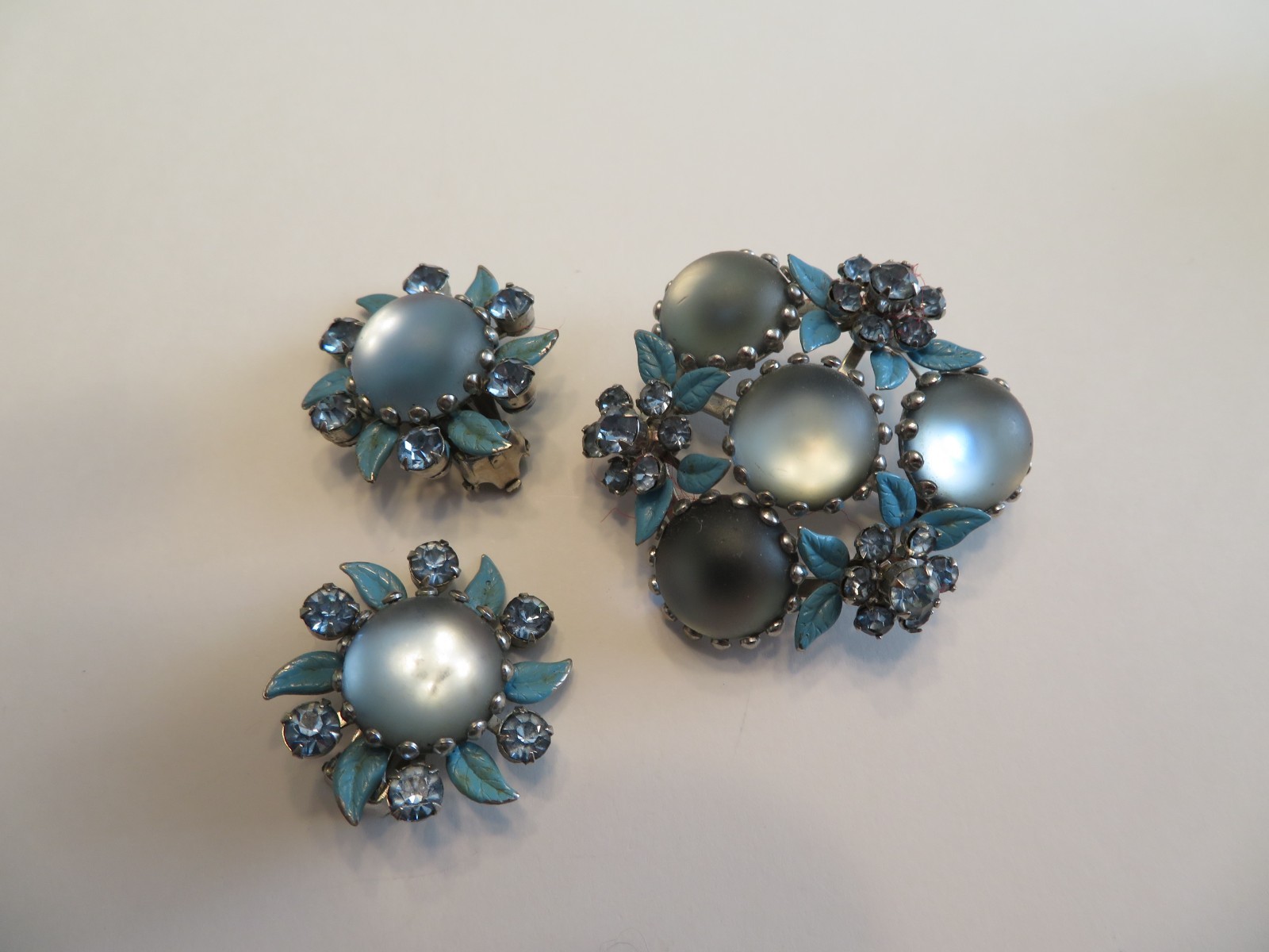 Vintage Weiss NY (marked) Brooch and Earrings Set