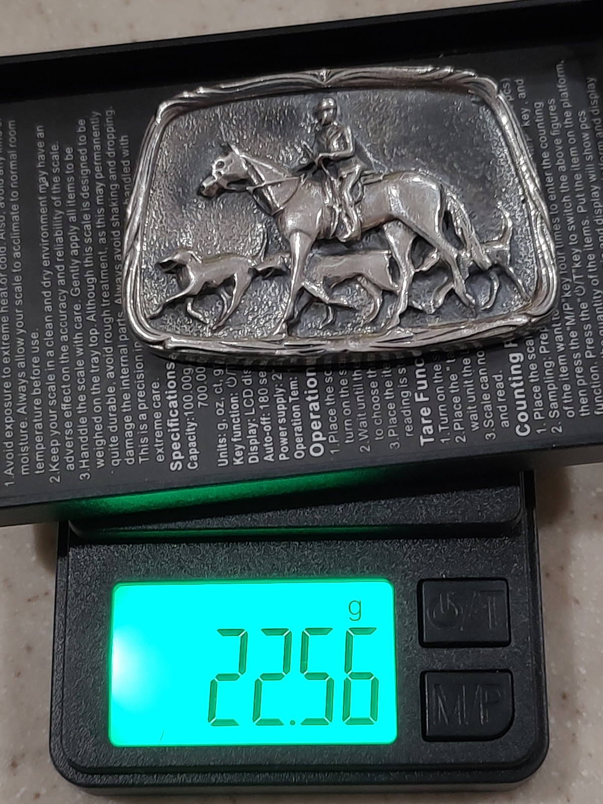 VINTAGE EQUESTRIAN STERLING SILVER HORSE RIDER DOGS FOX HUNTING SCENE BROOCH