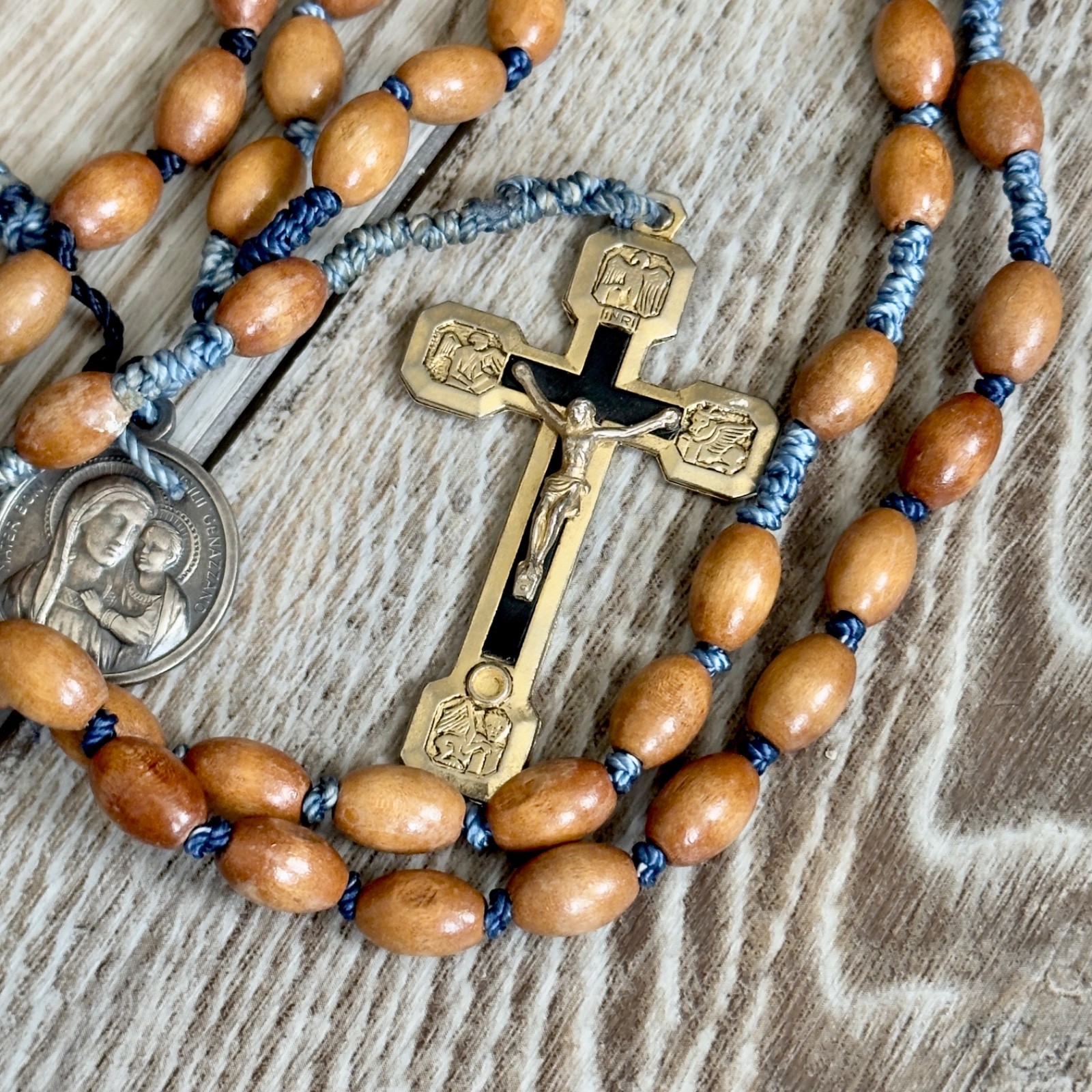 Vintage Rosary Religious Madre Del Buon Consiglio Proteggimi Wooden Beads