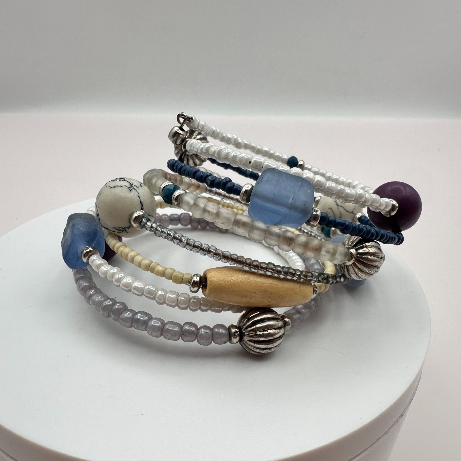 Vintage 90s Multi-Strand Wrap Bracelet Glass Beads Boho Women’s Fashion Jewelry