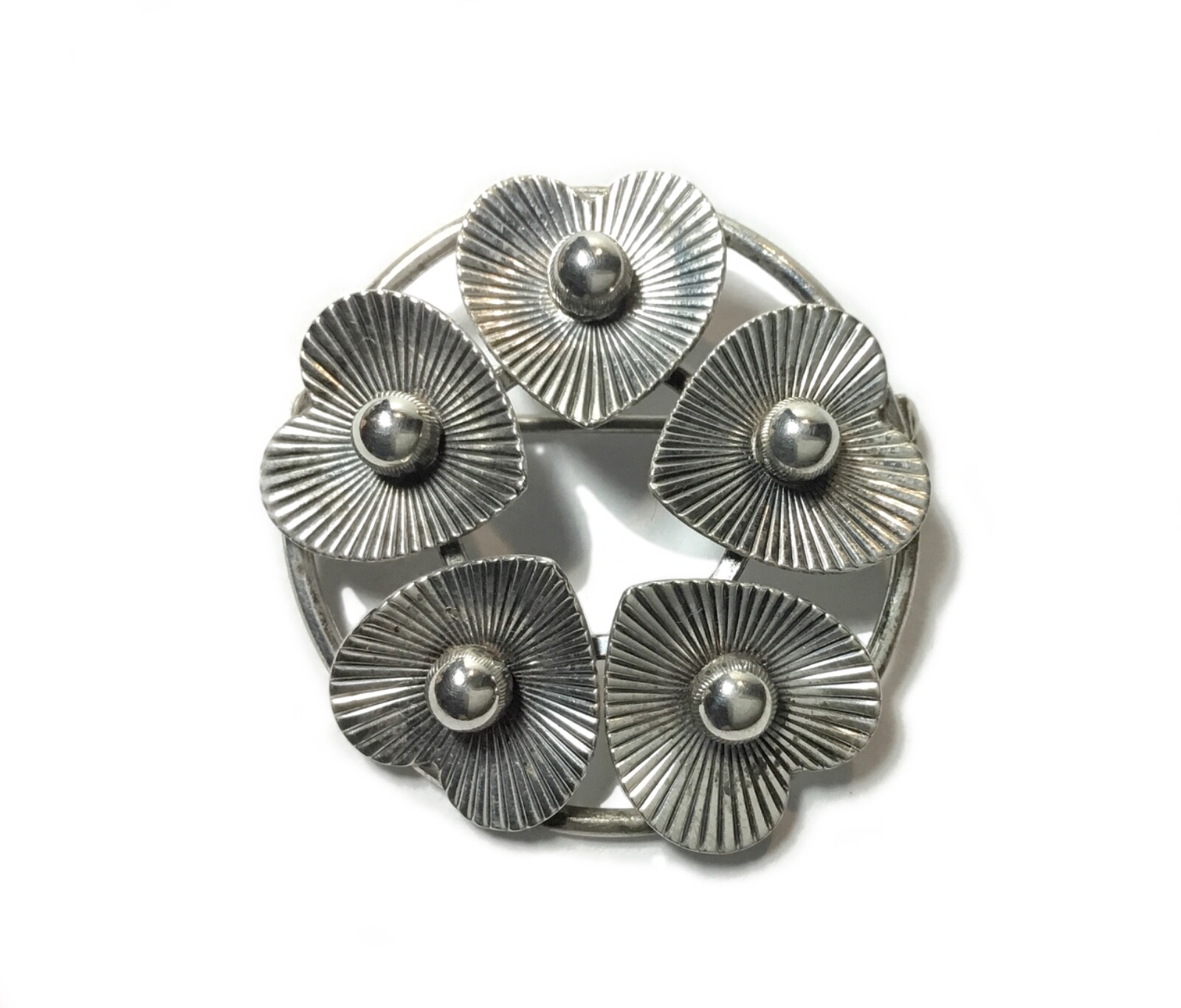 1960s Signed Beau Sterling Silver Heart Shaped Leaves Circle Pin/ Brooch