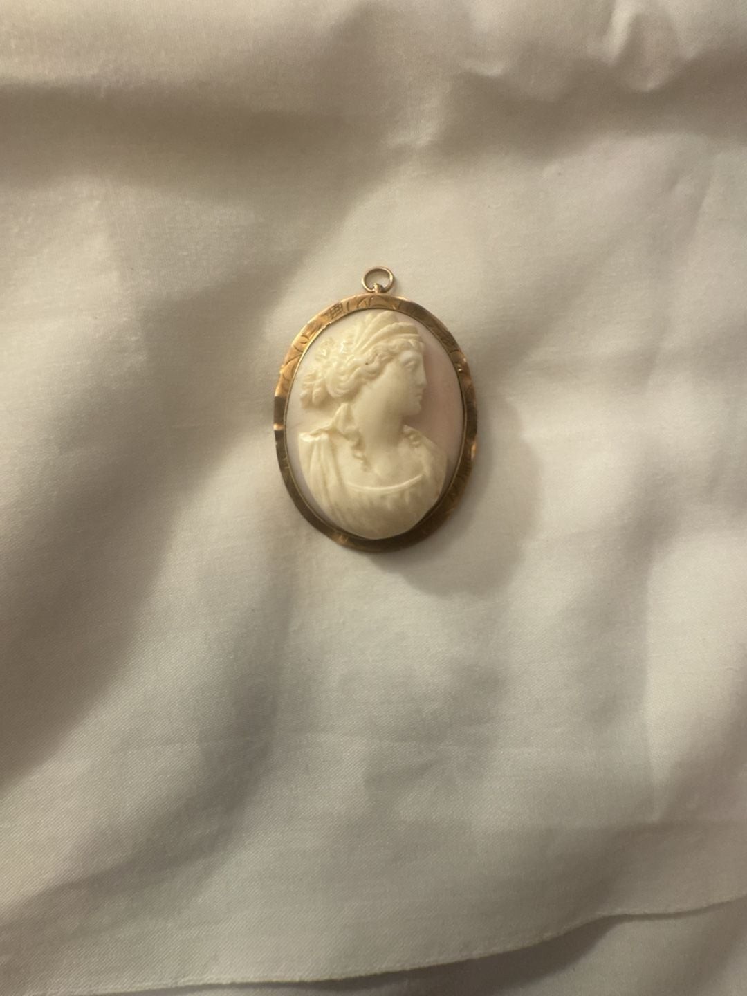 Antique 10k Gold Shell Cameo Convertible Brooch Pendant