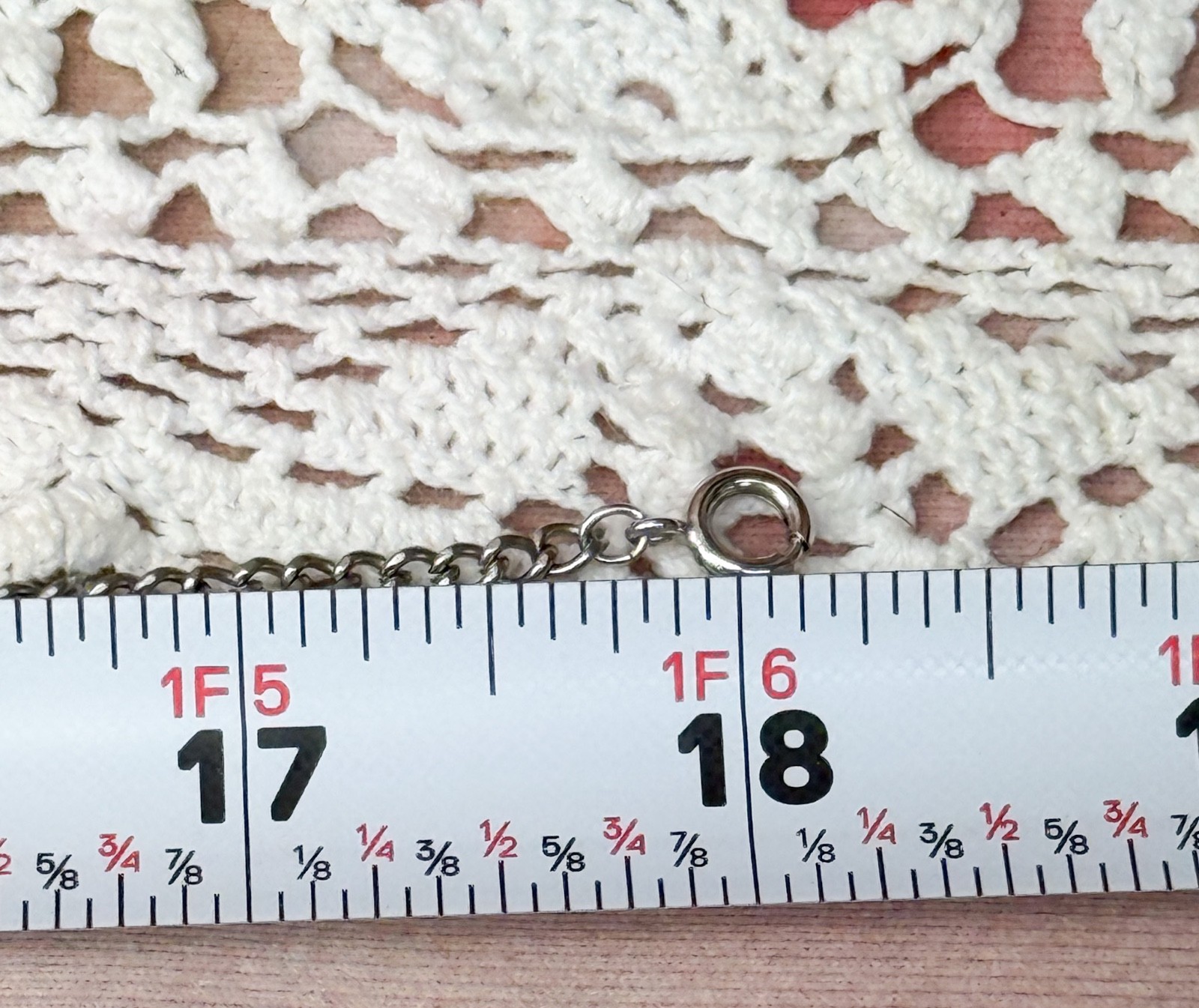 Vintage 1978 AVON Men’s 18″ 2-Tone Silver & Gold Tomahawk Axe Necklace