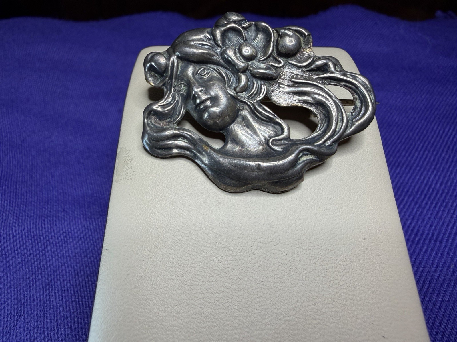 Antique Art Nouveau Sterling Top Lady Portrait Brooch Pin Floral Hair