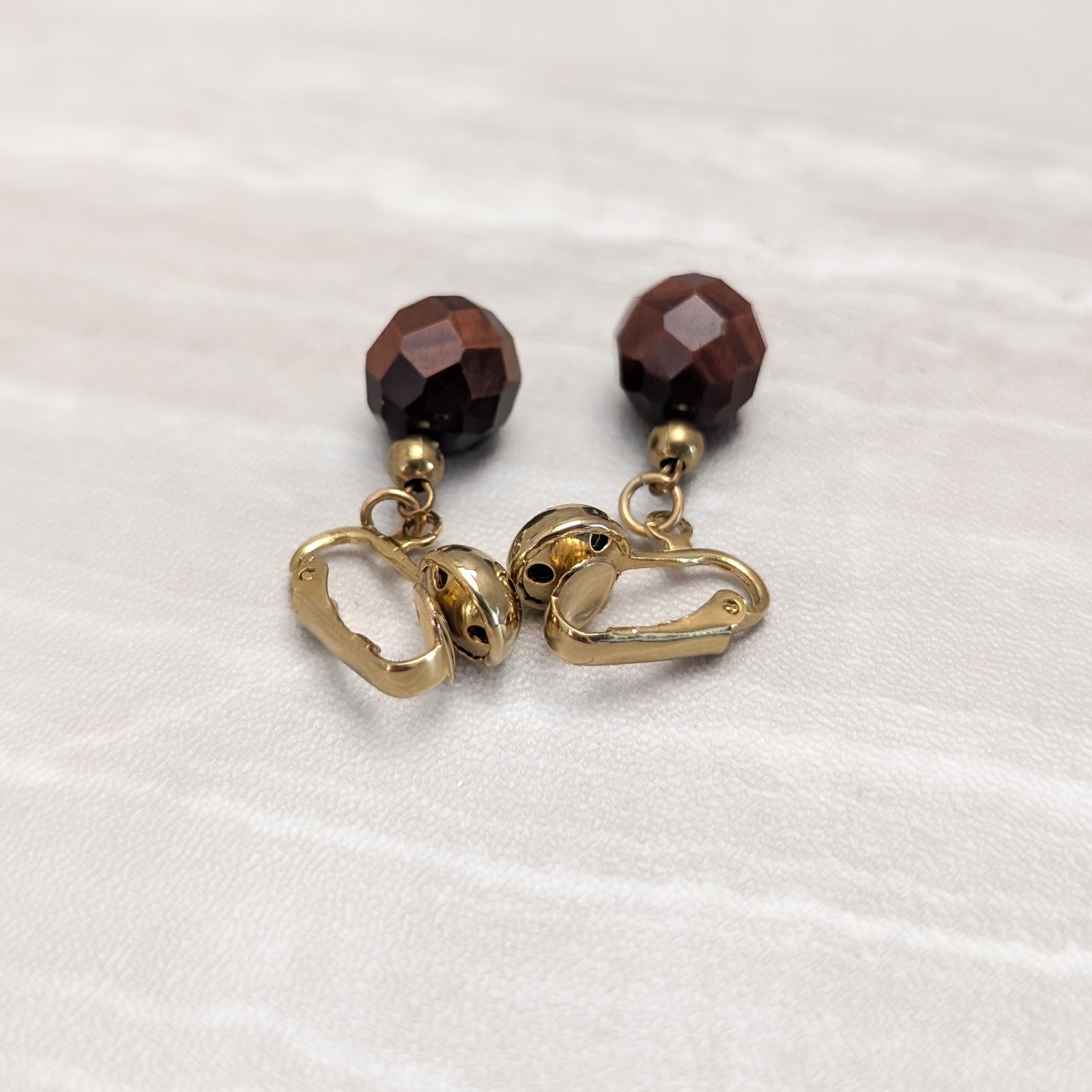 Vintage Clip On Earrings Gold Tone with Brown Glass? Faceted Bead Dangle Drop