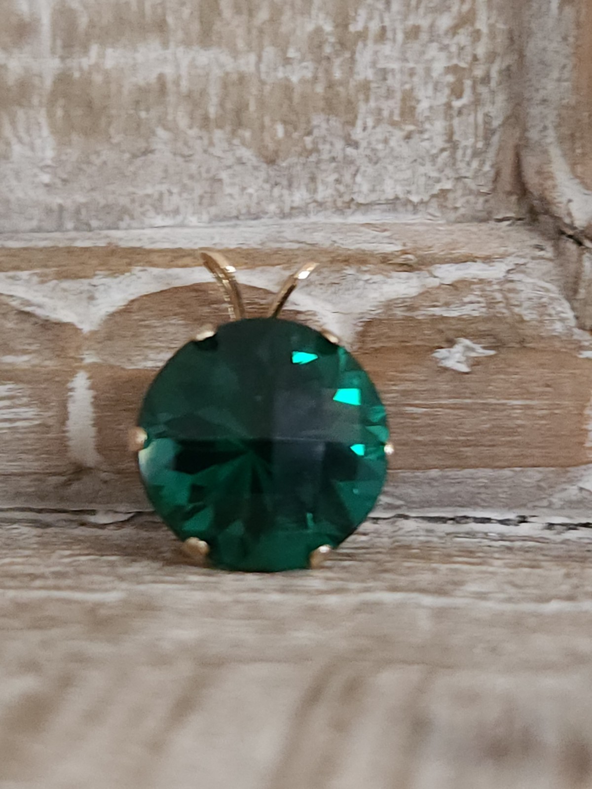 Vintage FI 10k Yellow Gold 14mm Green Cushion Cut Pendant Round Stone Estate
