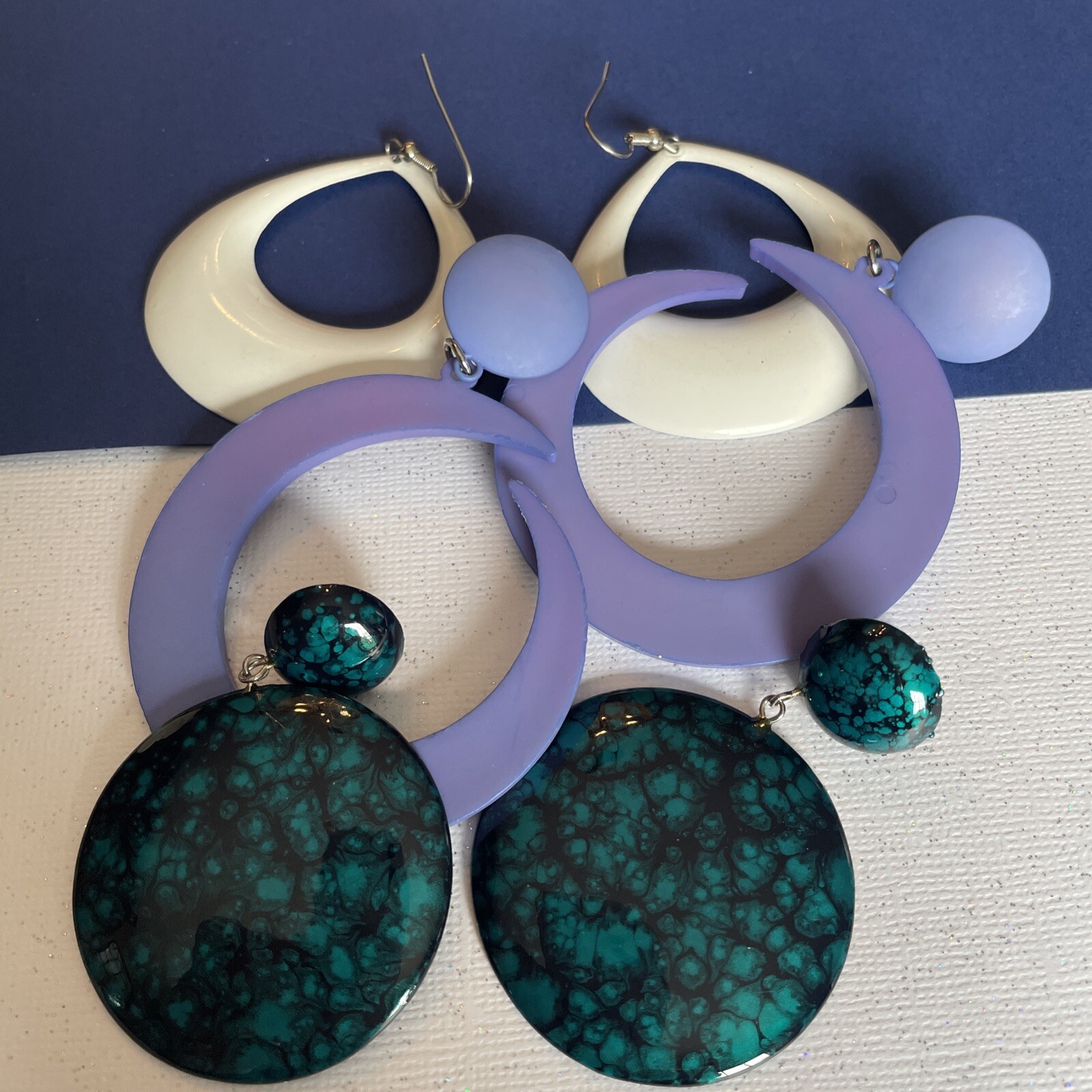 Earring Pierced 3 Piece Lot 1970 BoHo MOD Light Weight Green Purple & White N11