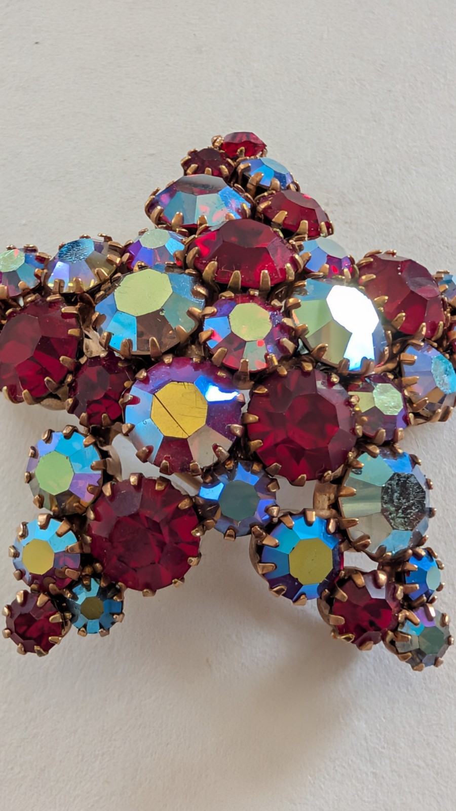 Vintage MCM Red & Rainbow Aurora Borealis Star Brooch Iridescent Molded Stones N