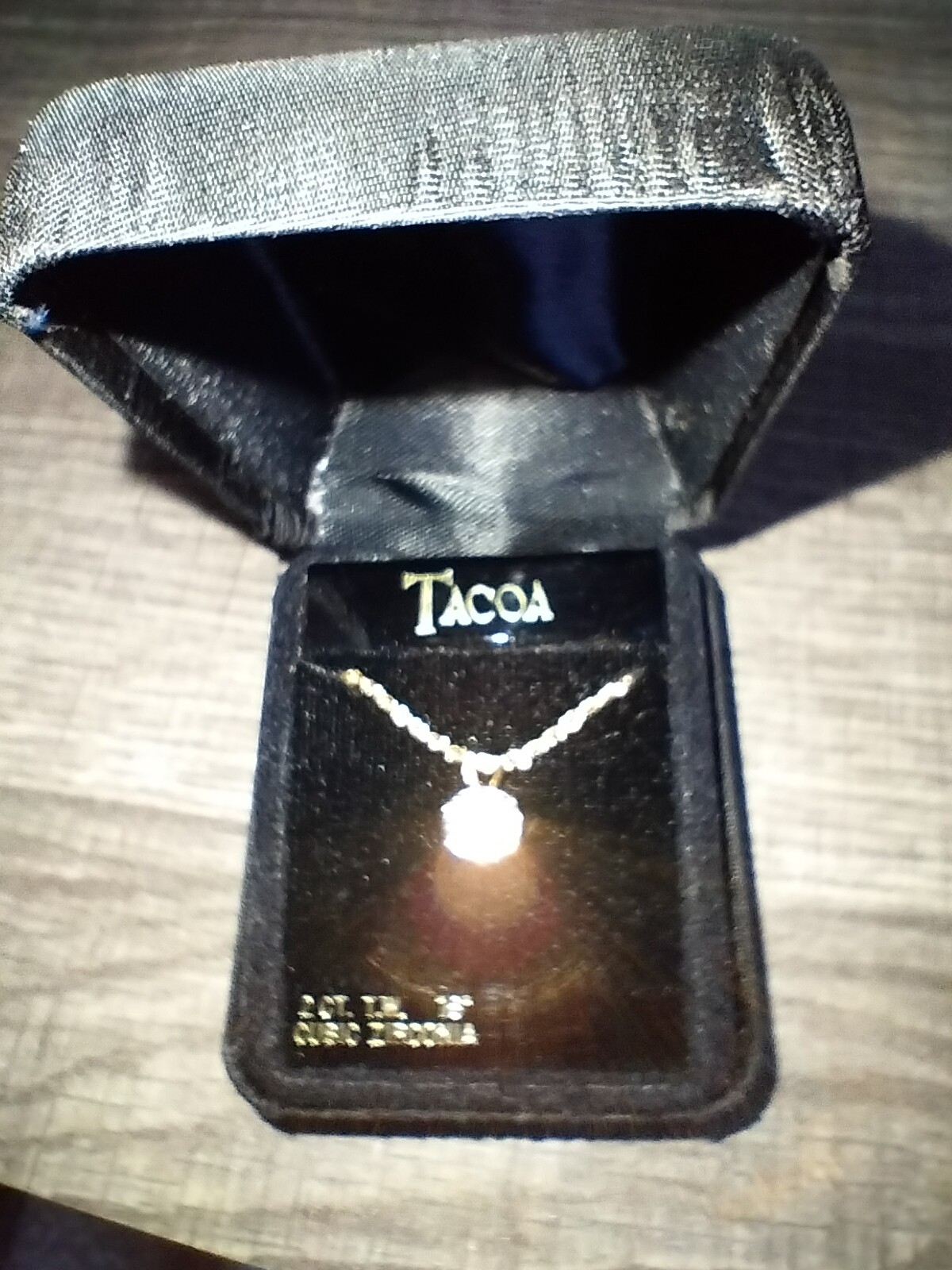 Tacoa 2 CT T.W. 16″ Cz Necklace In Original Box . Great Condition 👍