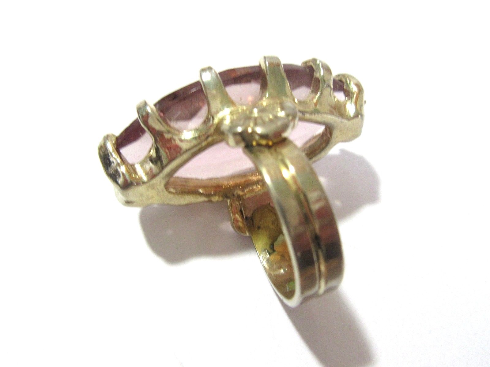 VERY LARGE ACRYLIC LIGHT PURPLE RING GOLD TONE ROSES ADJUSTABLE