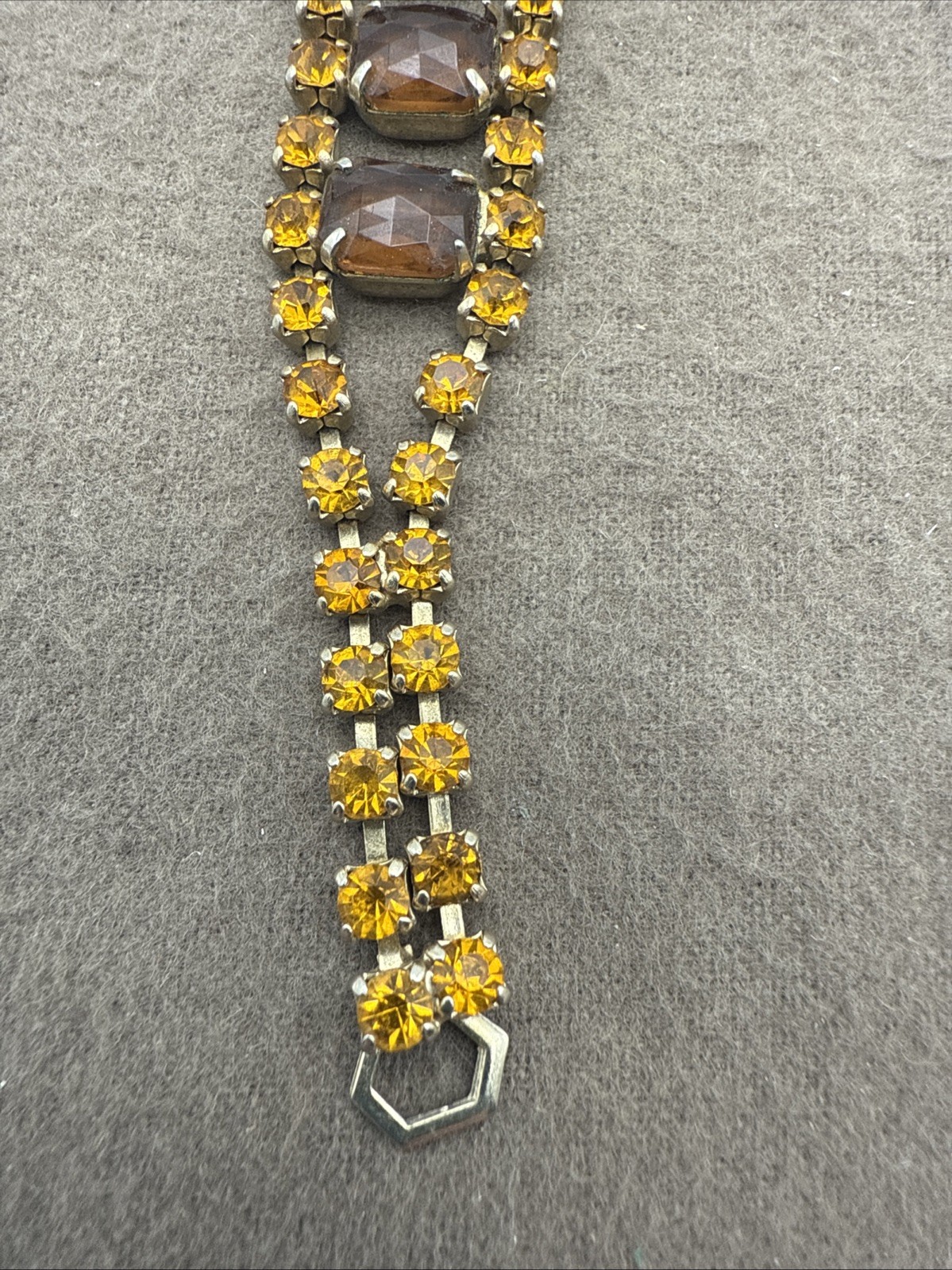 Vintage Honey And Amber Rhinestone 7.5” Bracelet Gold Tone