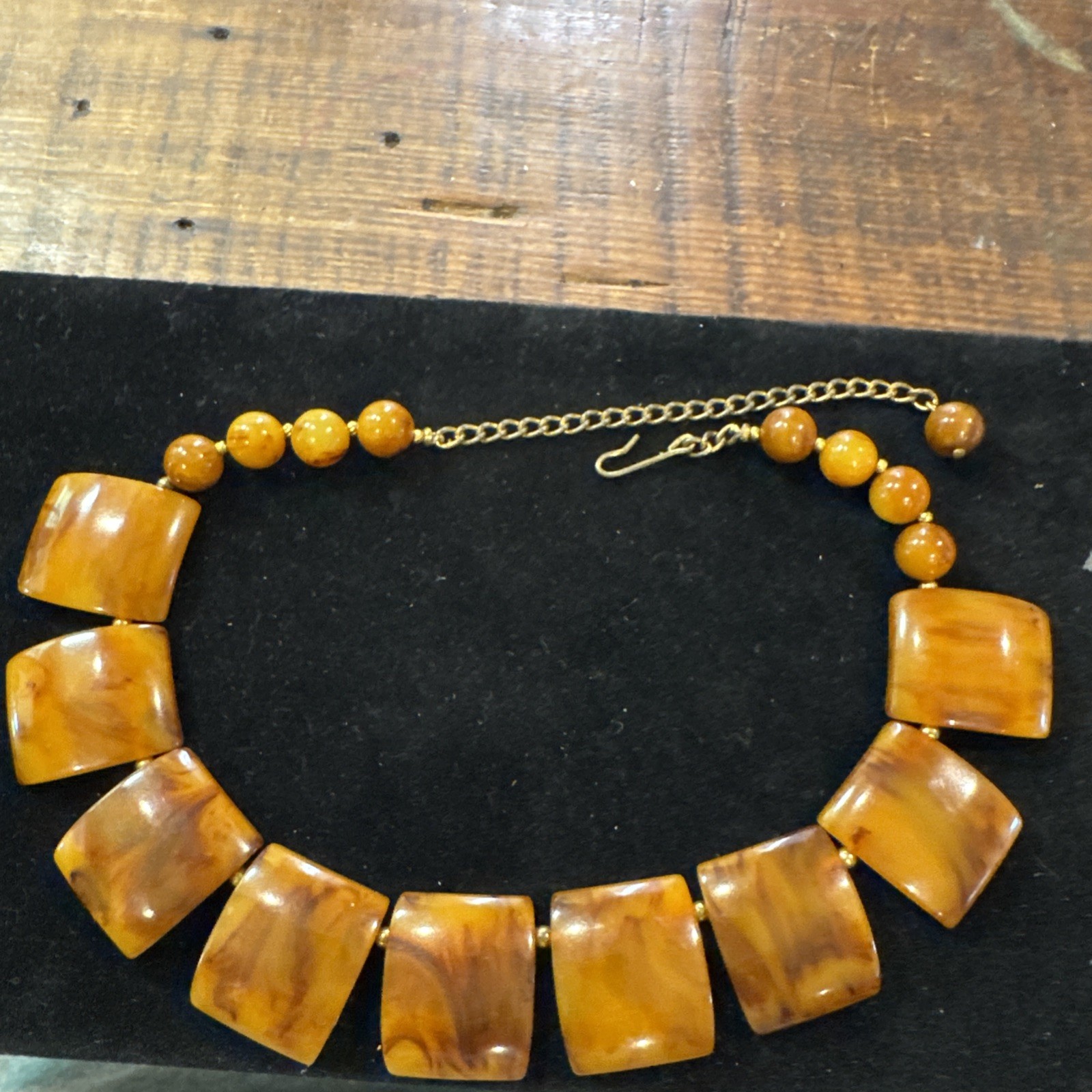 Vintage Butterscotch Marbled Bakelite Panel & Ball Bead Collar Necklace 16”