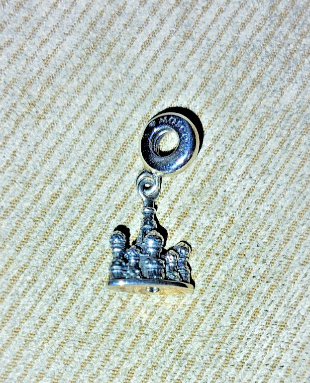 VTG PANDORA 925 STERLING SILVER MOSCOW BUILDINGS CATHEDRAL CHARM ESTATE retired