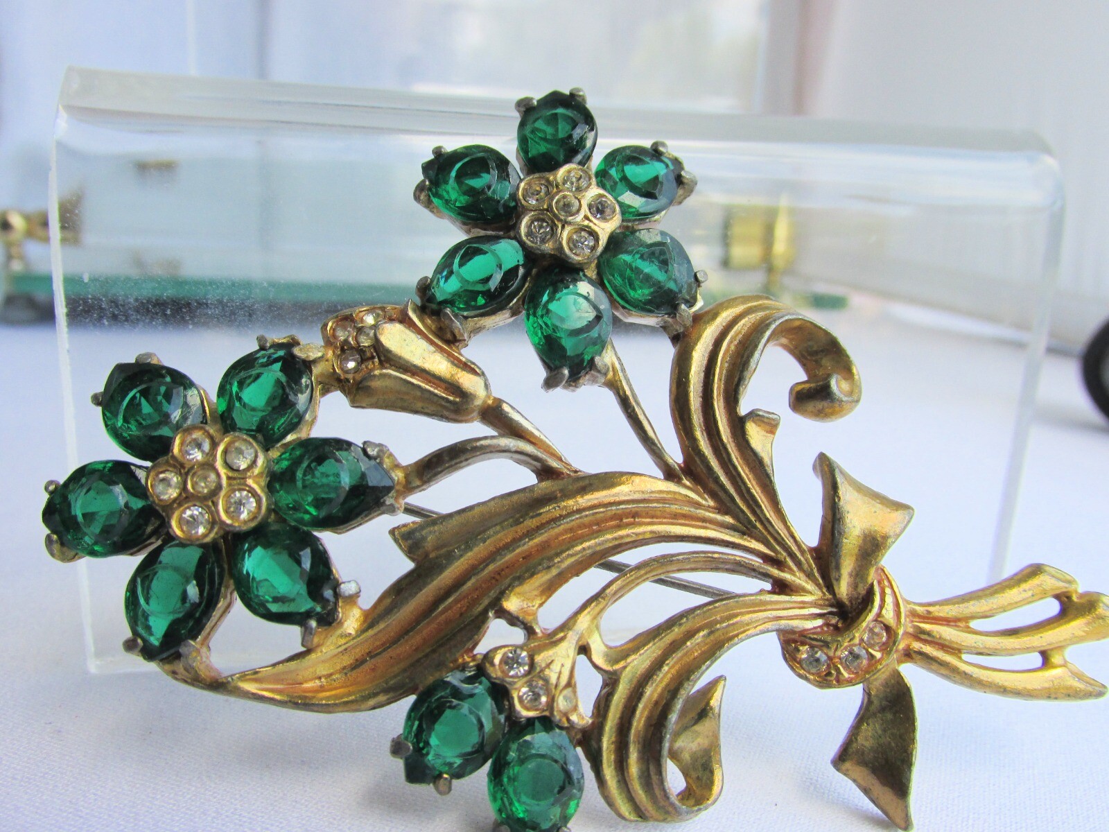 Rare Vintage Art Deco Unique Dark Green Glass Cabochons w/ Eyes Brooch Pin