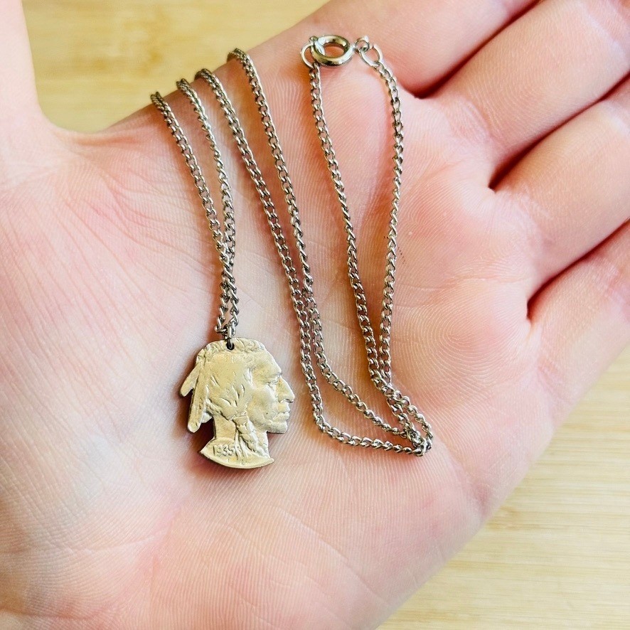 VTG Indian Head Buffalo Nickel Coin Cutout necklace Silver Tone Retro 70s 19″