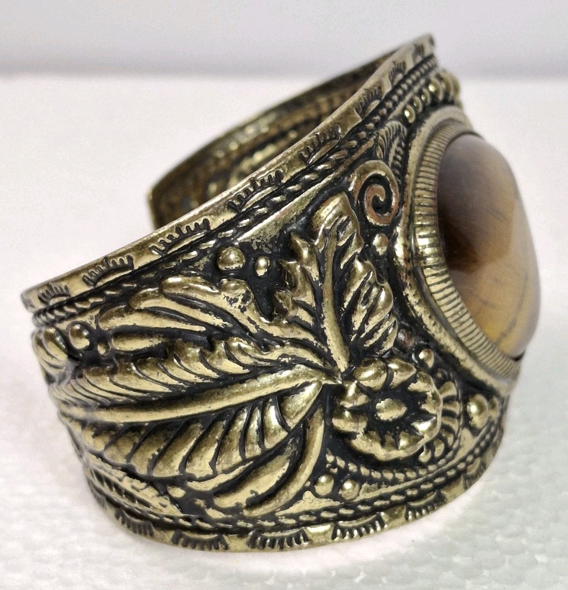 Vtg South Western Cuff Bracelet 2 Inch Stone Tiger’s Eye Floral Embossed Brass