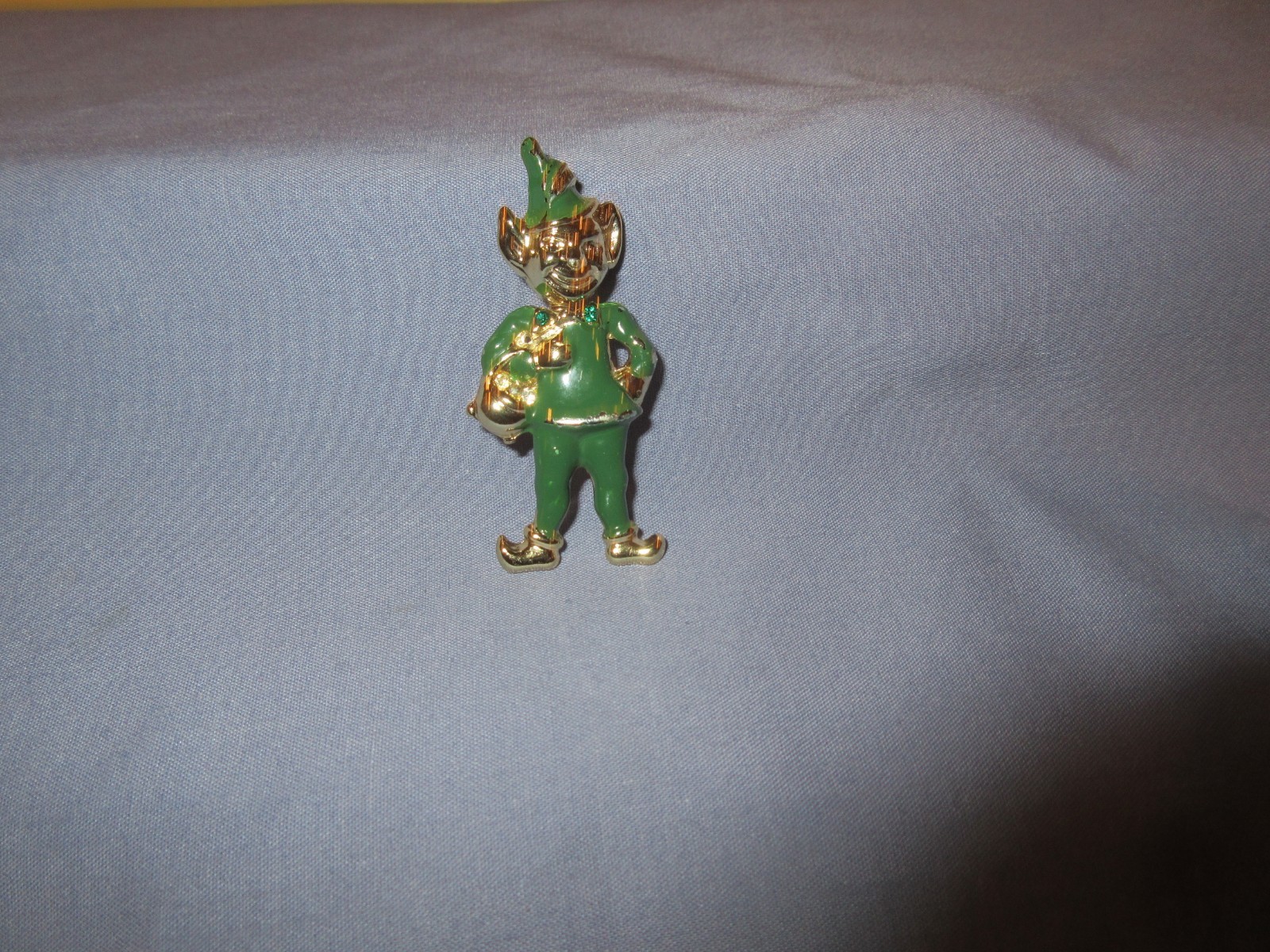 vintage Leprechaun pin brooch trembler gold-tone and enamel 2″ moving head