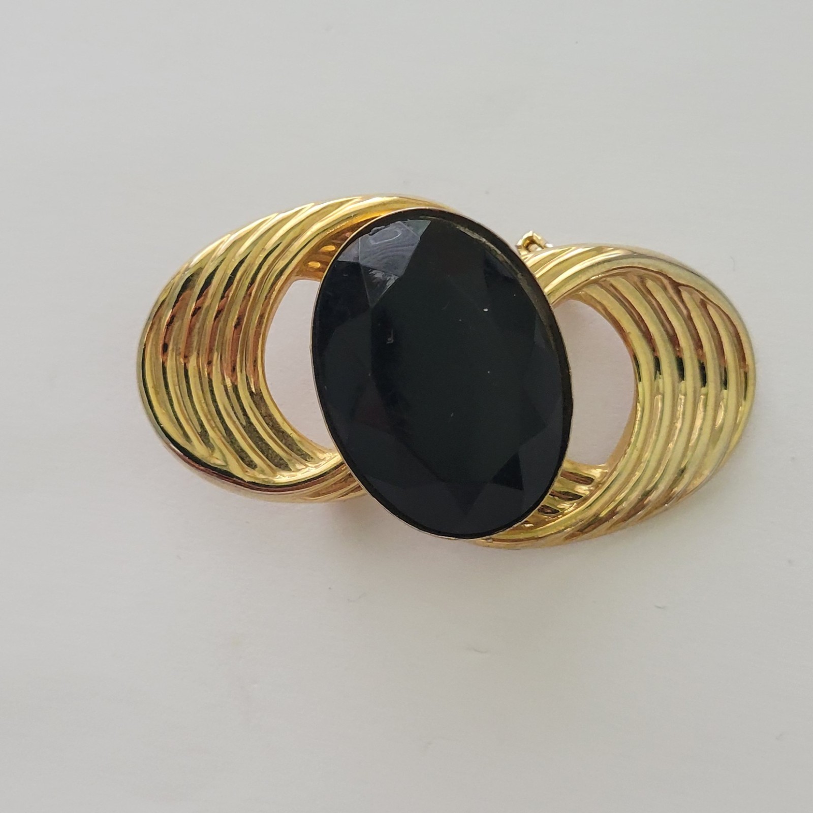 Vintage MCM Brooch Pin Black Faceted Acrylic Stone Gold Tone Coquette Retro