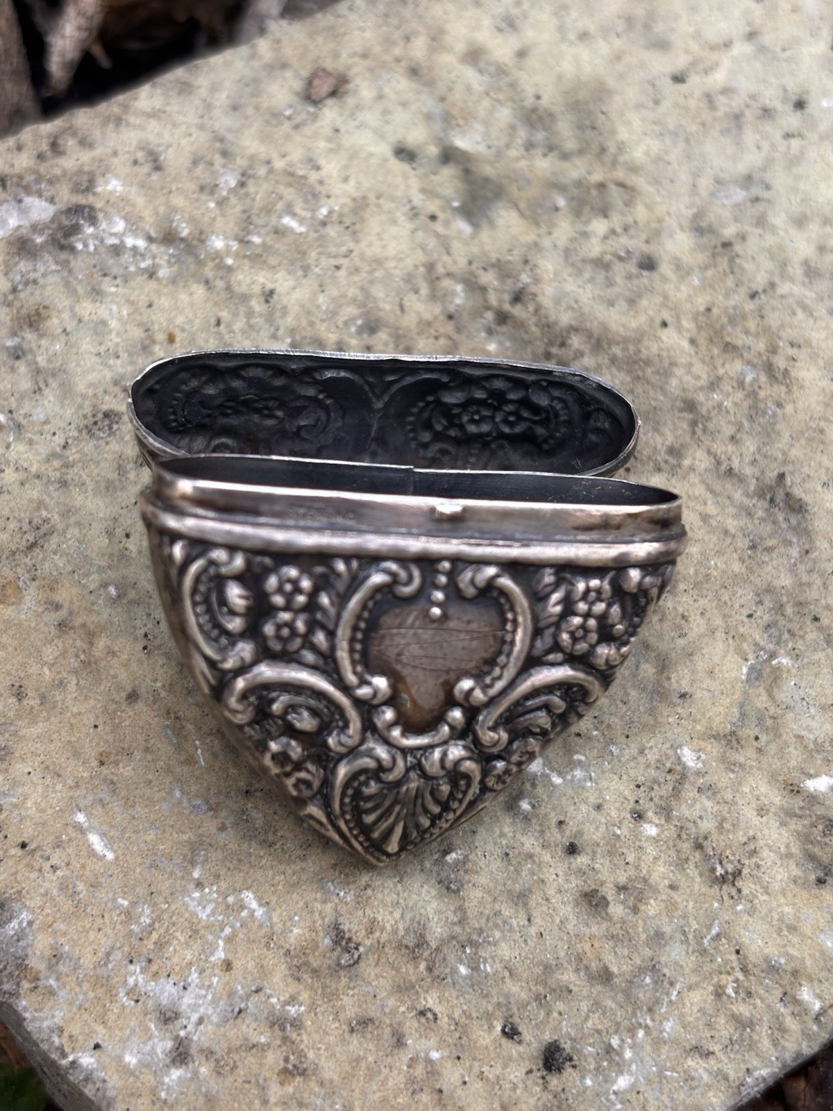 Sterling Silver Heart Repousse Victorian style Large box vintage Pendant 1900s