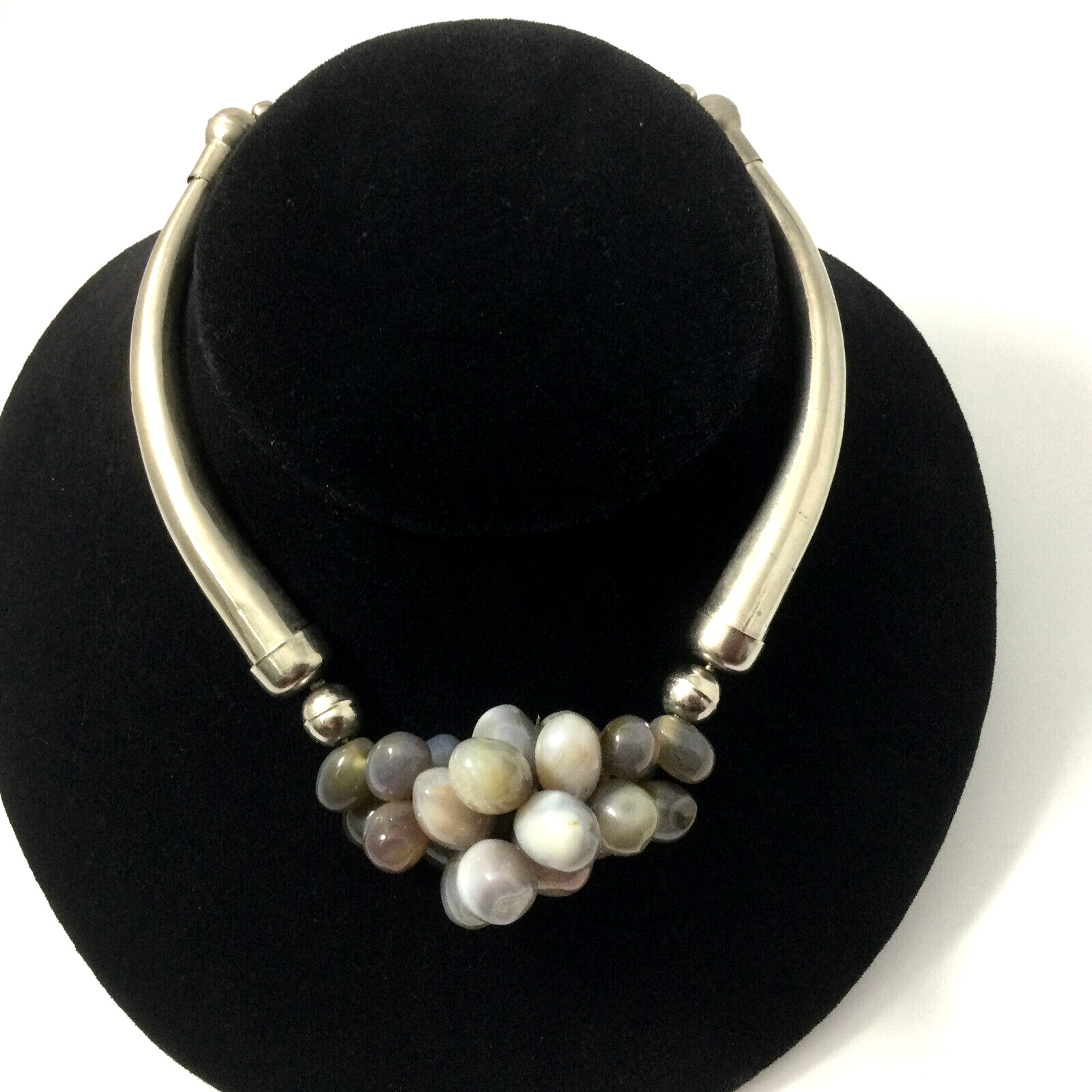 Vintage Necklace Choker Silver Metal Agate Grapes Pendant Gray Stone 15″