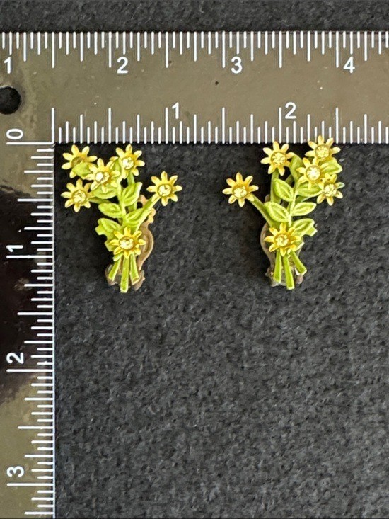 VTG 1962 Yellow Enamel Flower Bouquet Clip-on Earrings Yellow Green Rhinestone