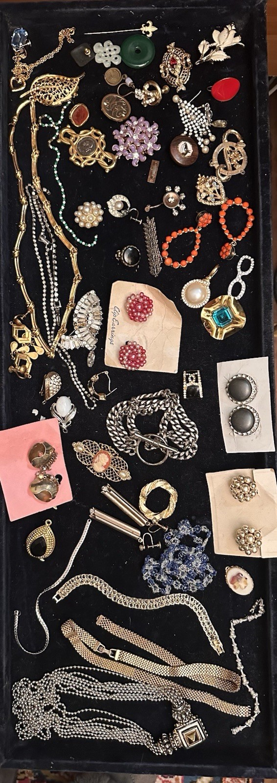 Vintage & Retro Mixed Costume Jewelry Lot: 60s-80s Flowers, Crystal, Rhinestone