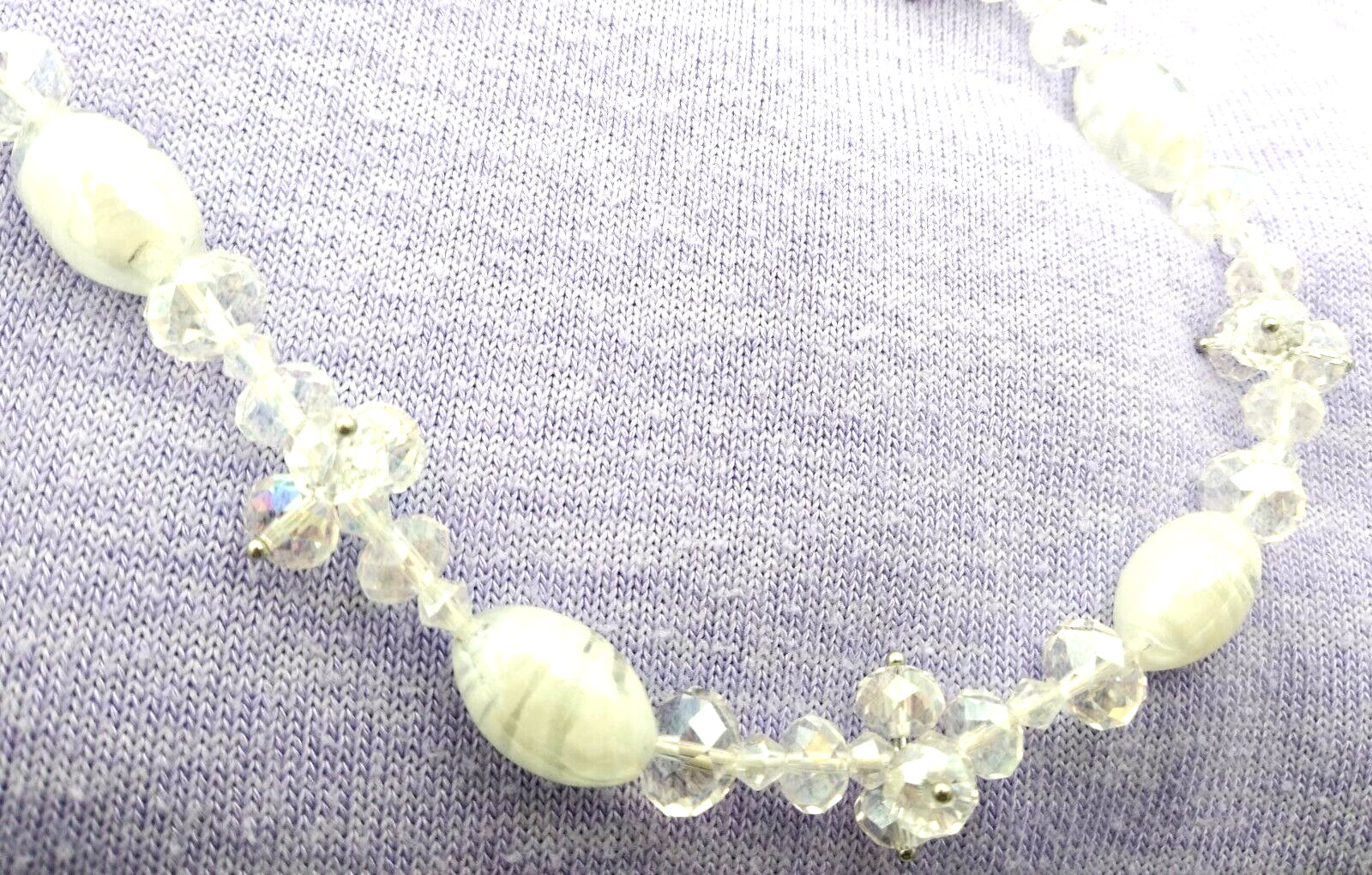 Vintage~~Stunning~~Faceted Crystal Glass Beads Necklace~~20″~~White/Clear