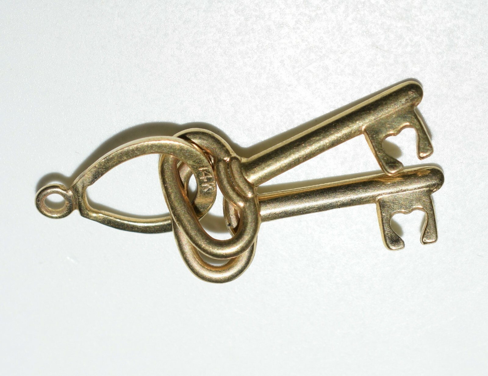 Vintage 14K Gold Keys Charm Movable Art Deco 1930s-1950s