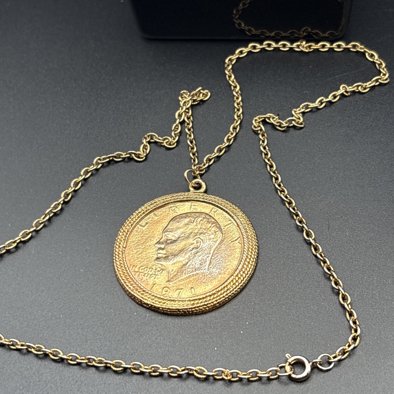 Vintage 1971 Eisonhower Coin Necklace